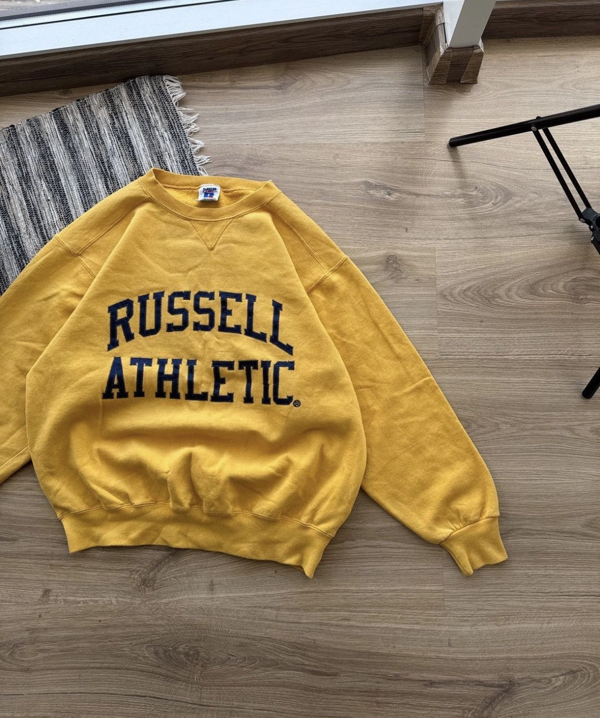 Russell Athletic × Vintage Vintage Russell Athletic 90s Made In USA Big logo sweatshirt Size US M / EU 48-50 / 2 - 2 Thumbnail