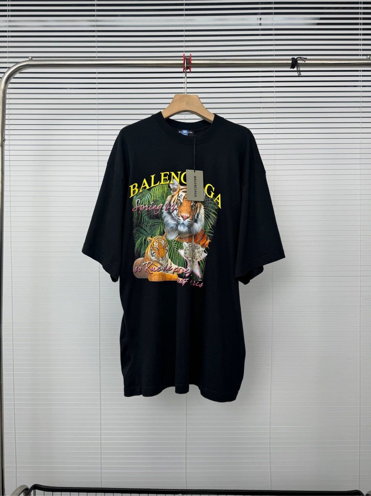 Balenciaga tiger best sale