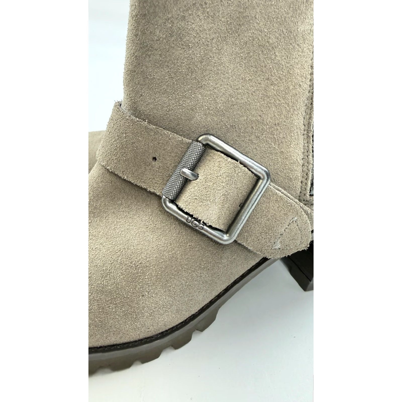 Ugg UGG Bootie Womens Size 9 Beige Suede Ankle Booties Block Heel Lug Sole 1106565 Size US 9 / IT 39 - 2 Thumbnail