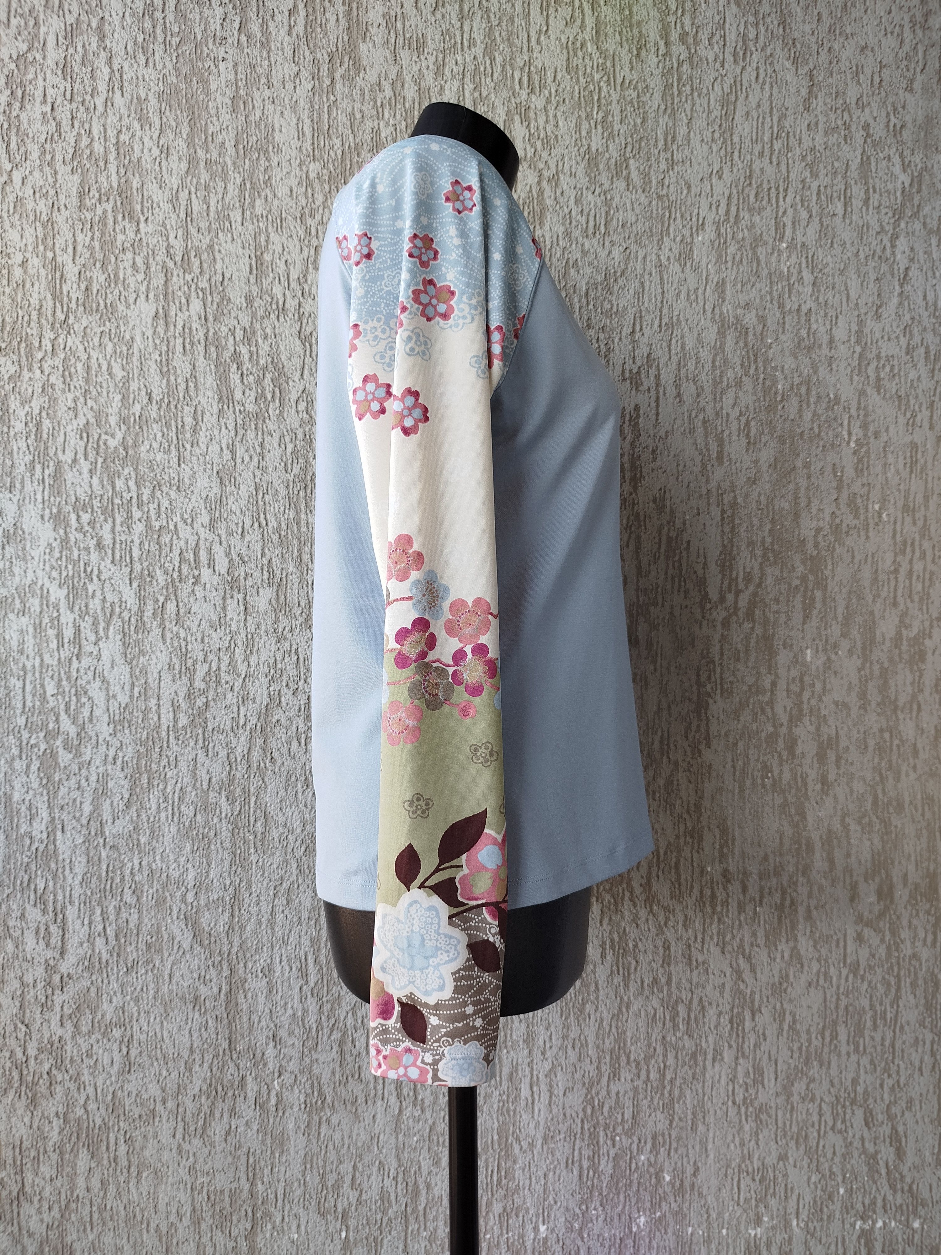 The North Face Womens Top Long Sleeve Blue Floral Lersey VaporWick Size L / US 10 / IT 46 - 9 Thumbnail