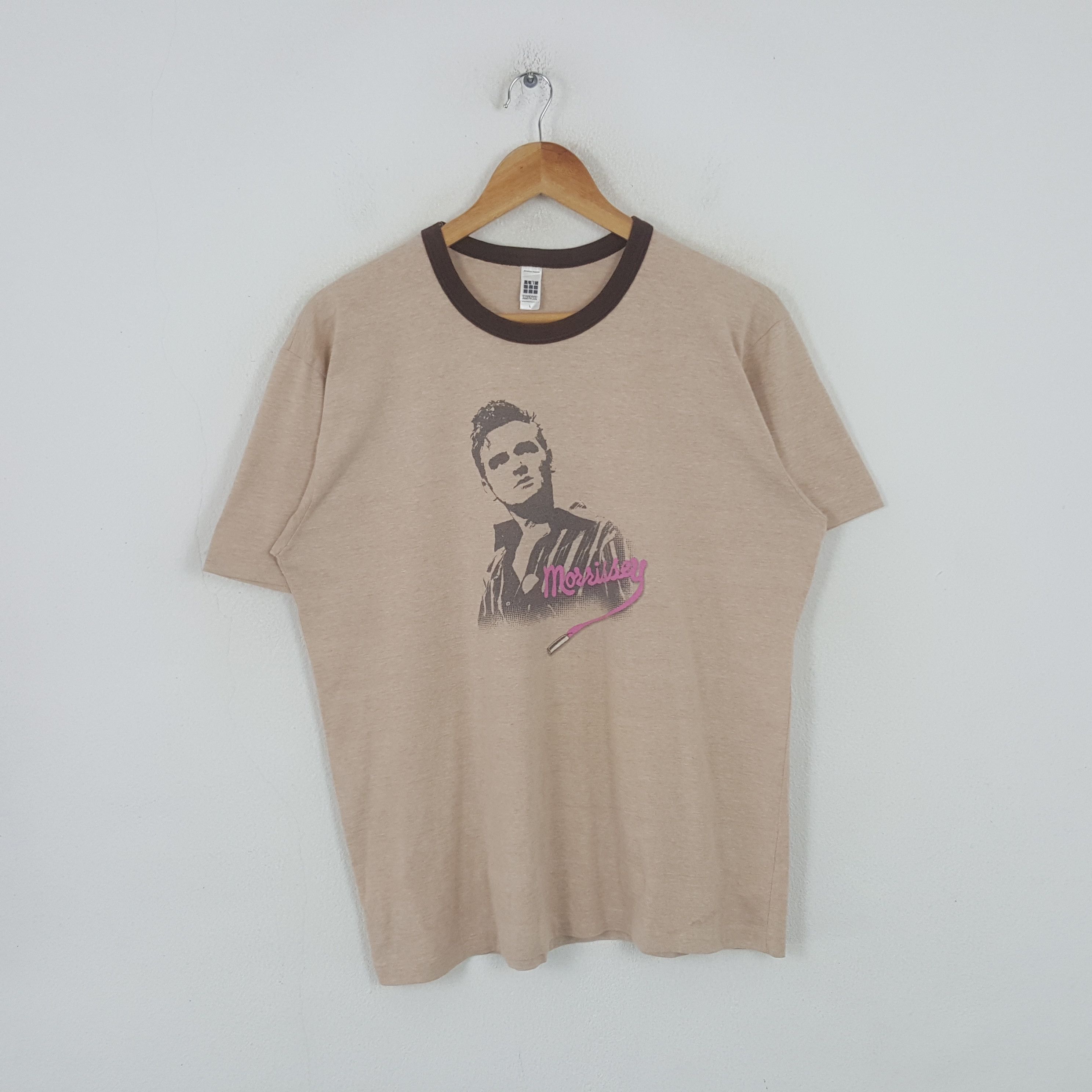 Band Tees Vintage Merrissey MOZ English Single Songwriter Tshirt RR6 Size US L / EU 52-54 / 3 - 1 Thumbnail