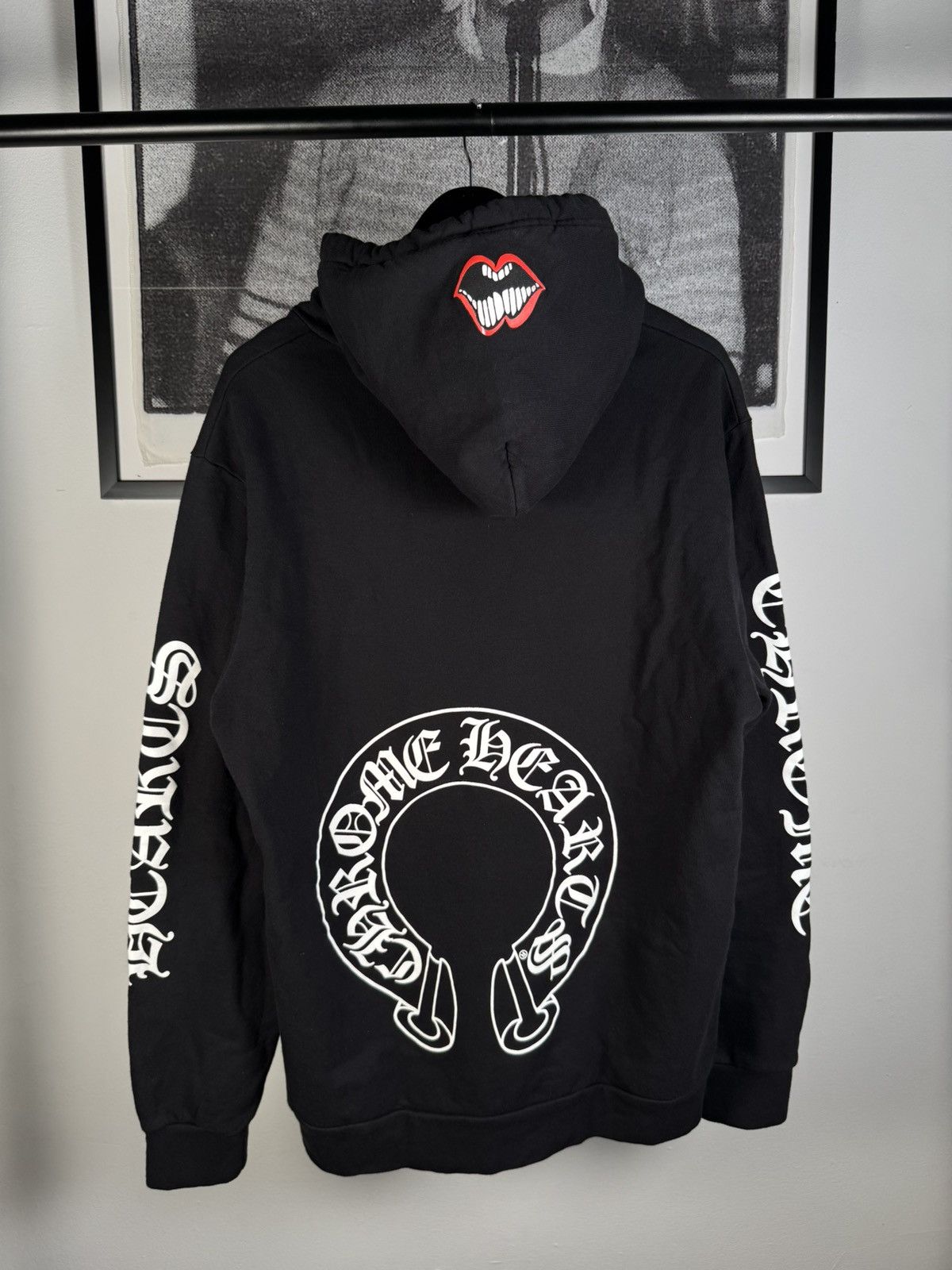 クロムハーツMatty Boy Shoulder Logo Hoodie Chrome Hearts Matty Boy Shoulder Logo Hoodie Size: L Price: $680