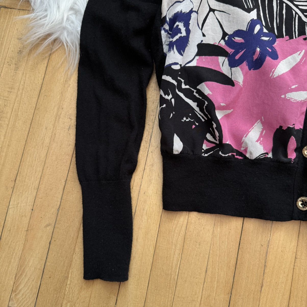 Juicy Couture 📌 Crazy Juicy Couture Black Long Sleeve Flowers Cardigan Size XS / US 0-2 / IT 36-38 - 7 Thumbnail