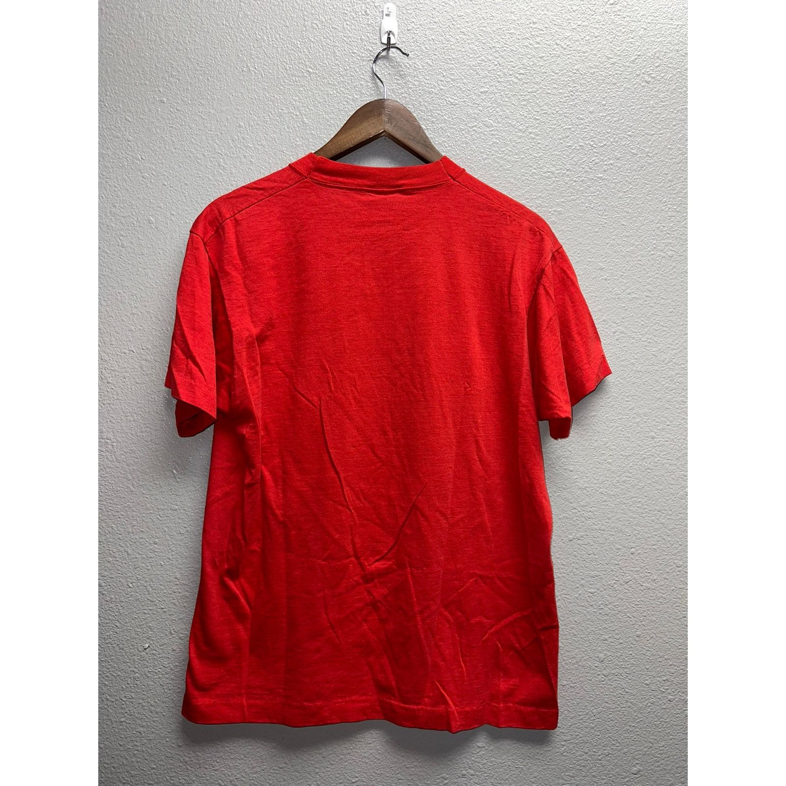 Vintage Vintage Family Of Friends Shirt Store 51 KS Kansas Tee 90s L Size US L / EU 52-54 / 3 - 8 Thumbnail