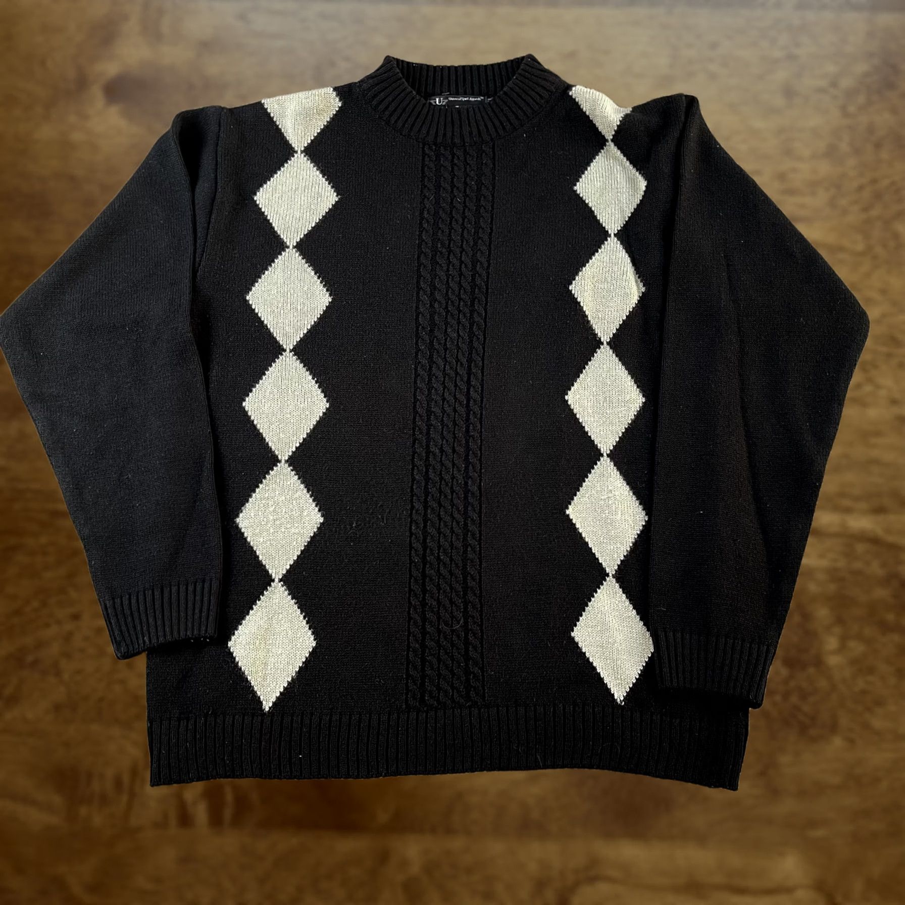 Vintage VINTAGE Universal Sport Apparels Sweater Mens Large Black Argyle Cable Knit Size US L / EU 52-54 / 3 - 1 Thumbnail