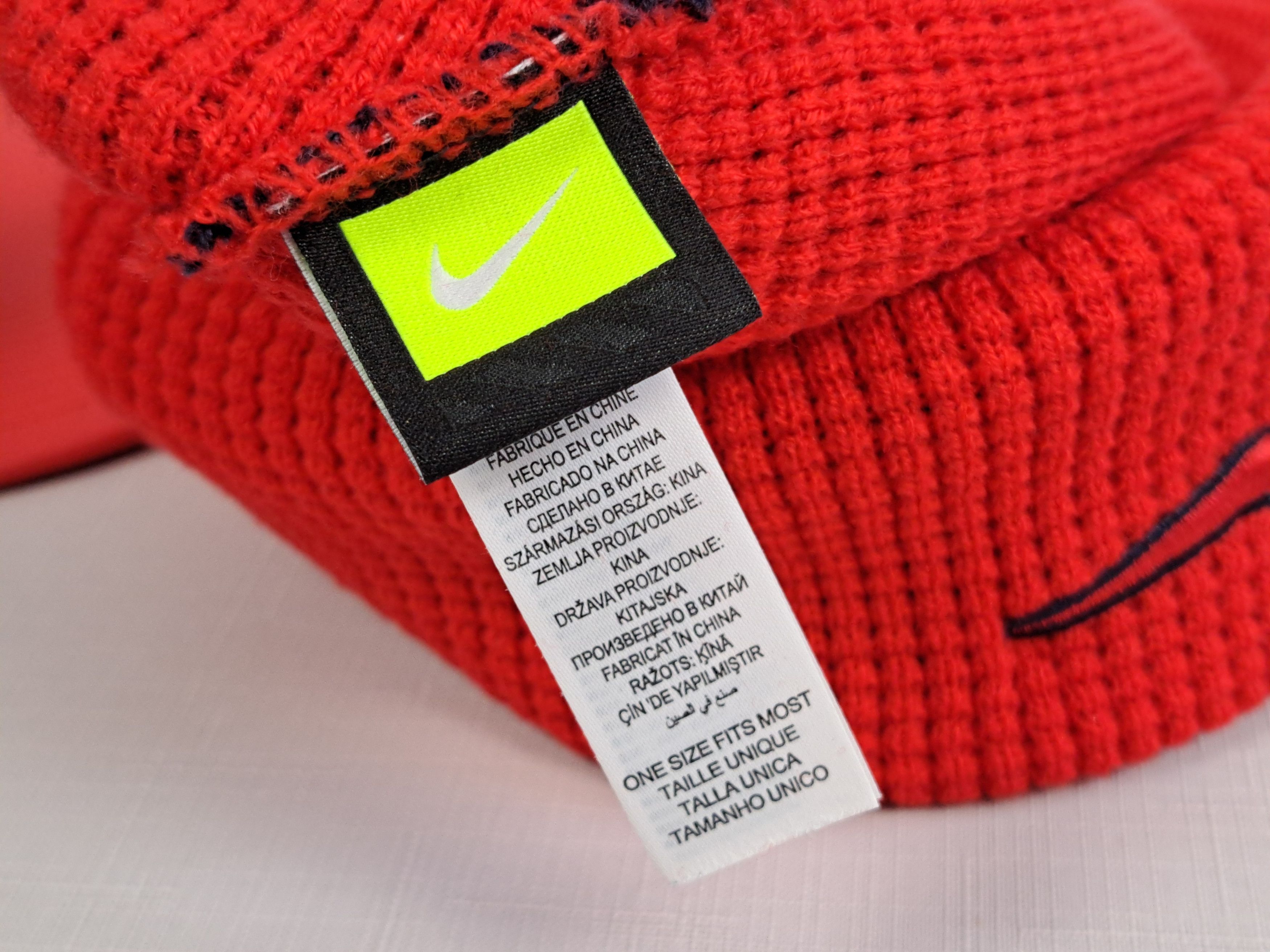 Nike NIKE Paris Saint-Germain beanie and pro snapback hat/cap. Size ONE SIZE - 13 Thumbnail