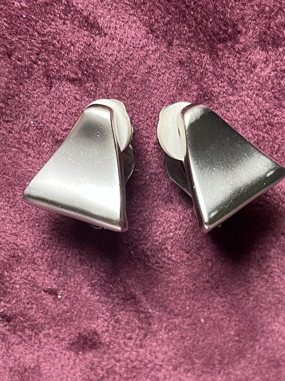 Other Modernist Silver Tone Triangle Geometric Clip Earrings 80s Size ONE SIZE - 2 Thumbnail