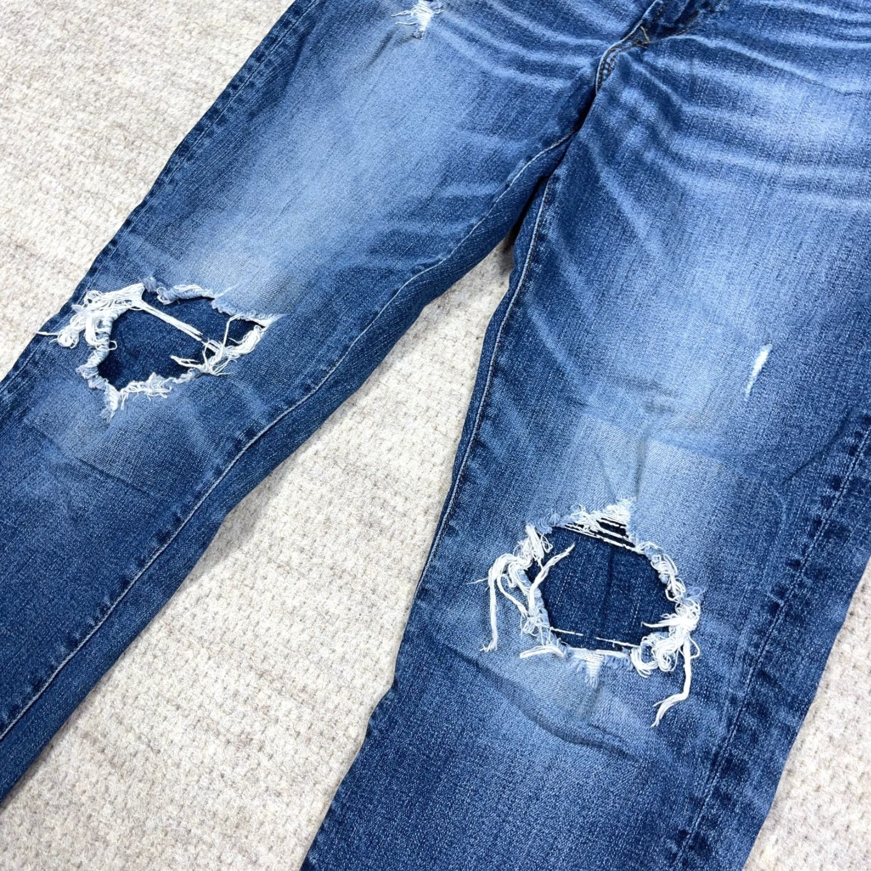 American Eagle Outfitters American Eagle Jeans Men 31x32 Slim Fit Straight Leg Distressed Faded Flex Holes Size US 31 - 6 Thumbnail
