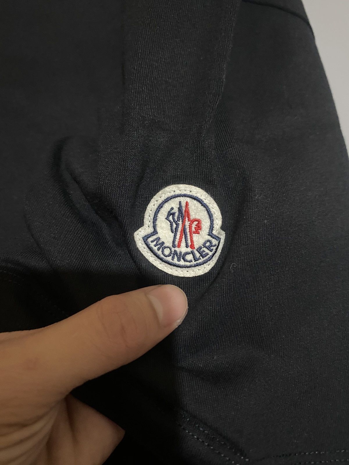Moncler MONCLER ROUNDNECK SHIRT Size US L / EU 52-54 / 3 - 4 Thumbnail