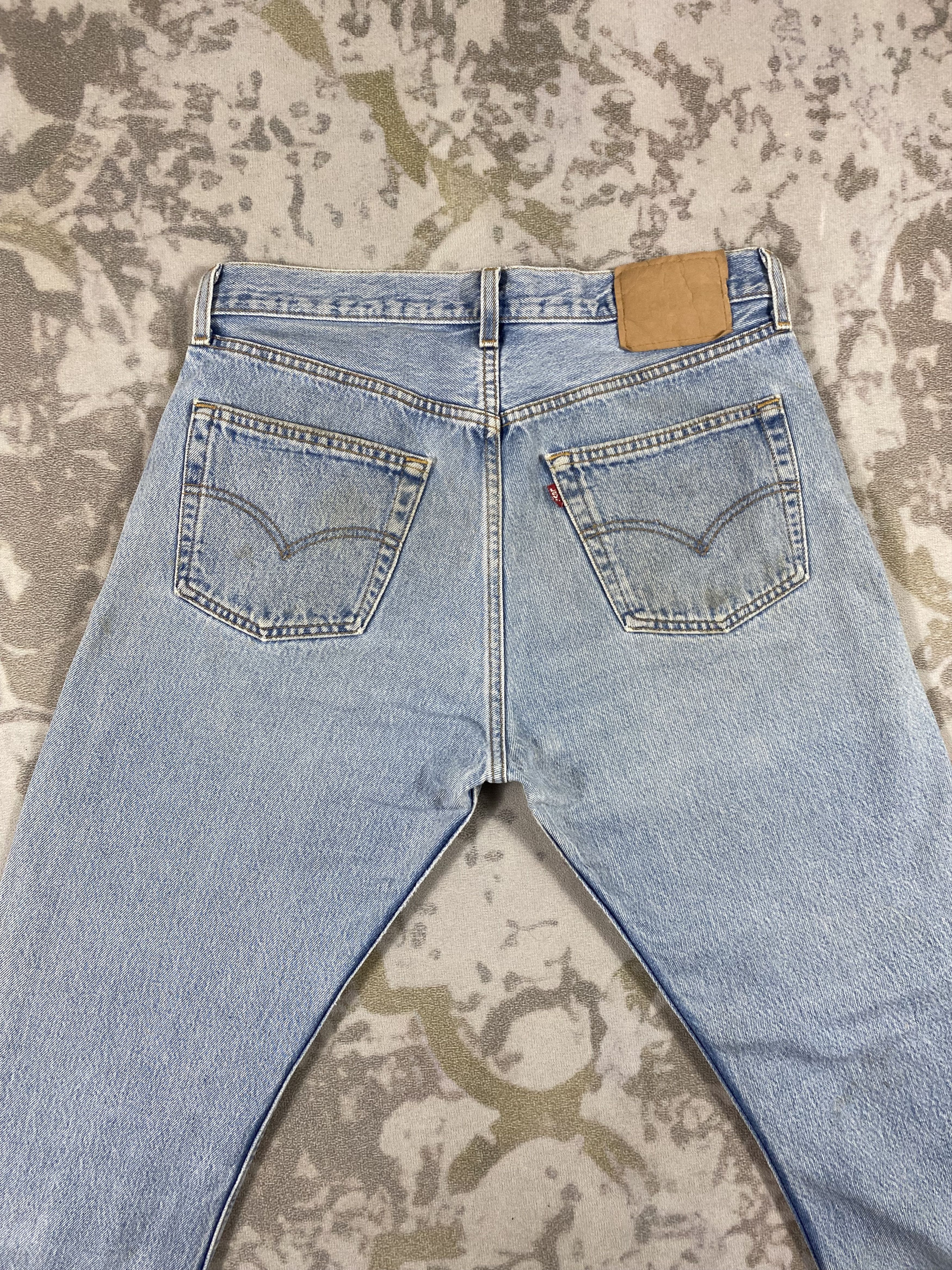 Levi's Blue Wash Vintage Levi's 501 Jeans 32x30 Denim-JN3951 Size US 32 / EU 48 - 4 Thumbnail