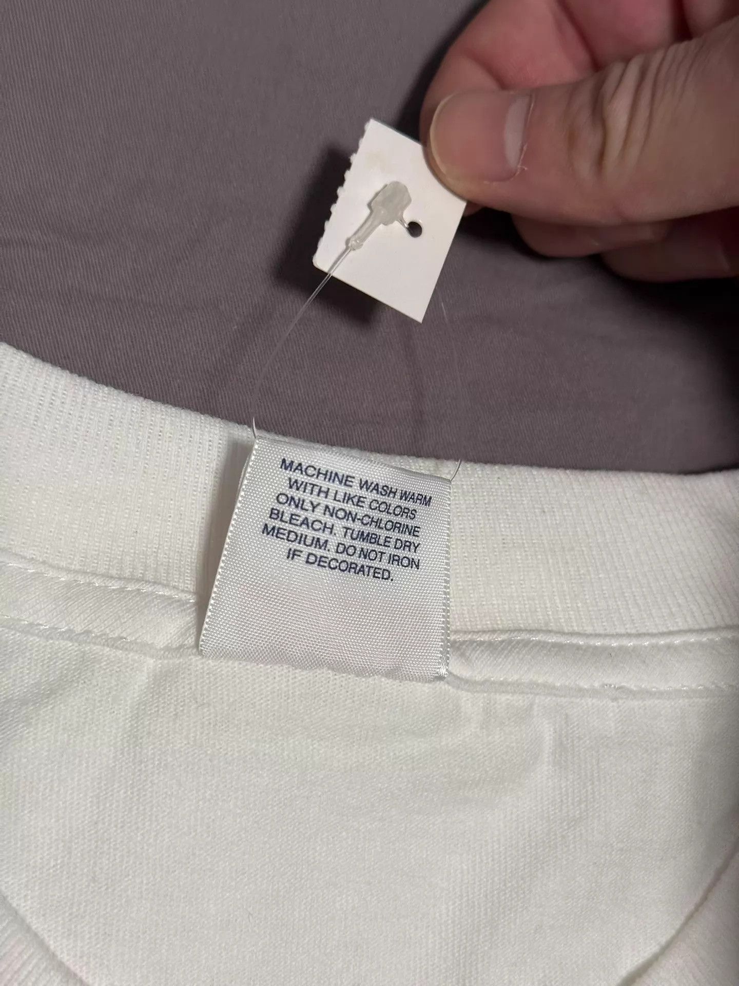 Supreme Supreme Box Logo Tee Japan Relief L New with Tags Size US L / EU 52-54 / 3 - 3 Thumbnail