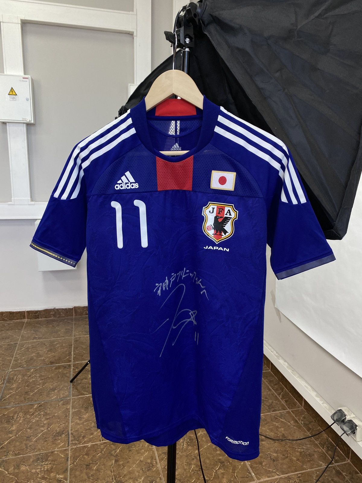 Adidas Adidas 2009 Japan JFA Keiji Tamada Jersey With Autograph Y2K Size US L / EU 52-54 / 3 - 1 Thumbnail