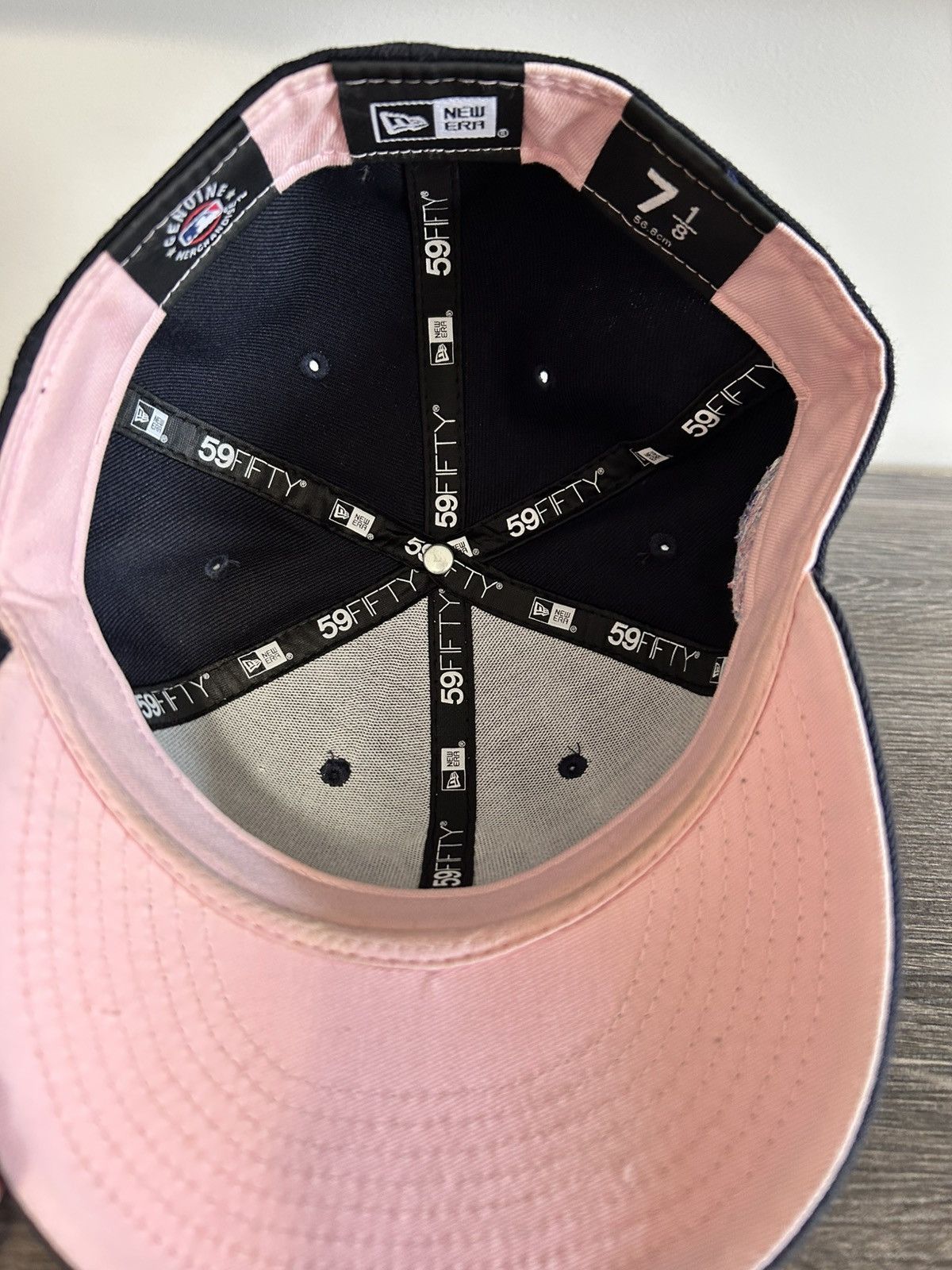 New Era 7 1/8 Navy Yankee hat with pink brim Size ONE SIZE - 3 Thumbnail