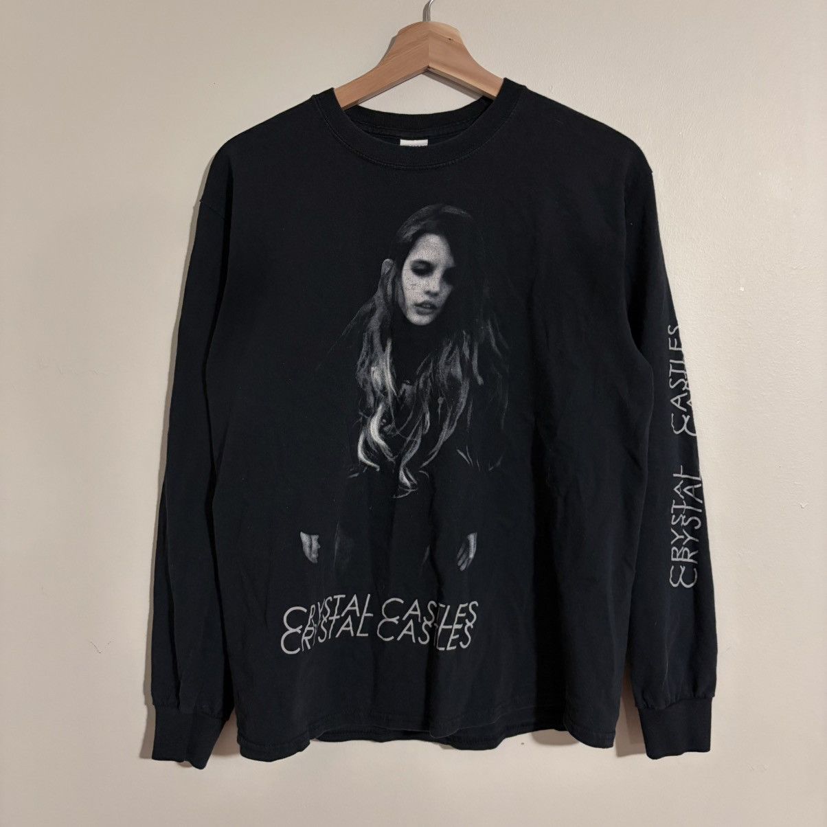 Vintage Crystal Castles (II) Long Sleeve Size US M / EU 48-50 / 2 - 1 Thumbnail