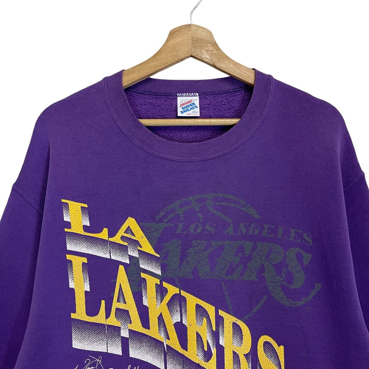 NBA Vintage 90s NBA Los Angeles Lakers Big Logo Sweatshirt Size US M / EU 48-50 / 2 - 4 Thumbnail
