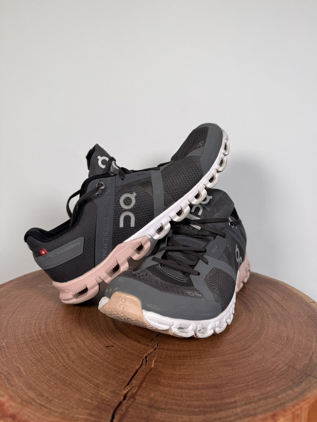 On ON Womens Cloudflow Rock Pink Running Shoes Size US 6.5 / IT 36.5 - 1 Thumbnail