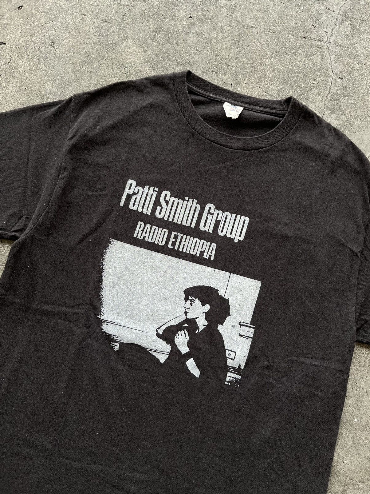 Band Tees Vintage Patti Smith Tee Size US L / EU 52-54 / 3 - 4 Thumbnail