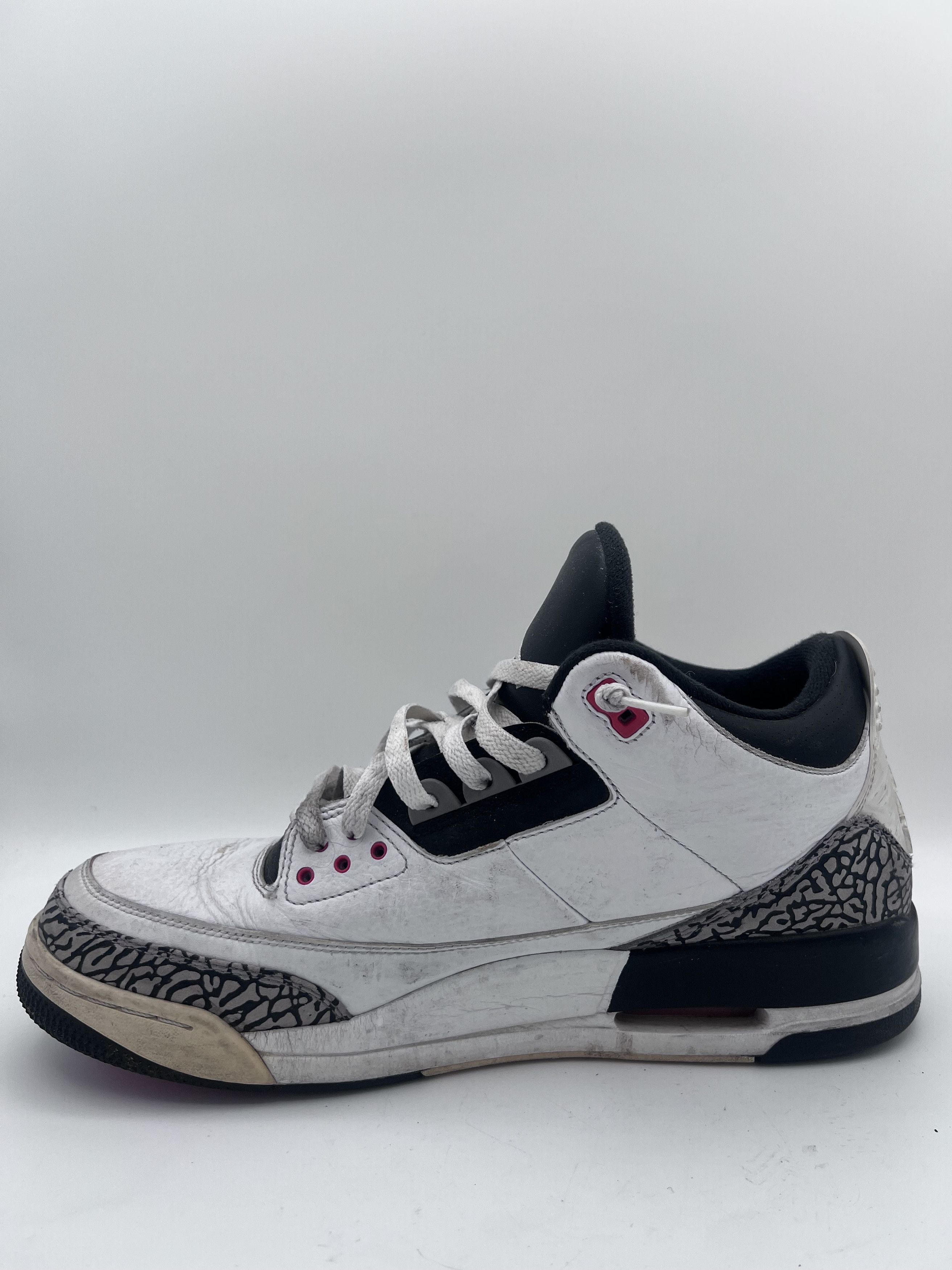 Jordan Brand Jordan 3 Retro Infrared 23 White 136064-123 Mens Size 13 Size US 13 / EU 46 - 2 Thumbnail