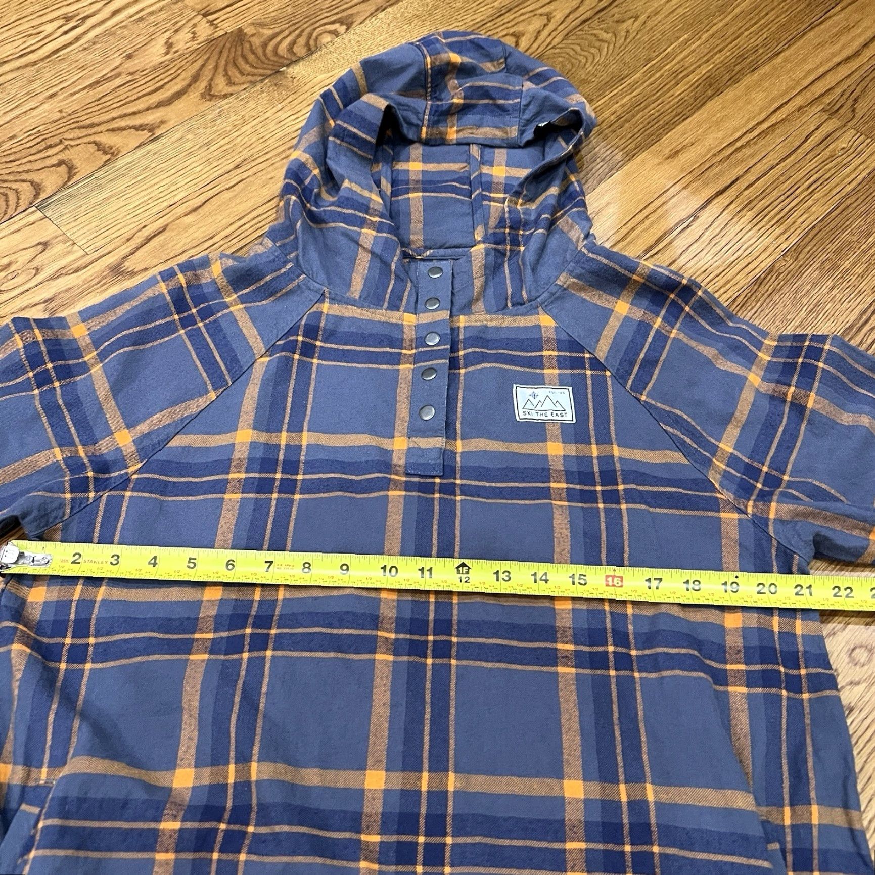 Vintage VINTAGE M & M Ski The East Flannel Hoodie Size Medium All Seasons Quilted Pullover Mens Size US M / EU 48-50 / 2 - 5 Thumbnail