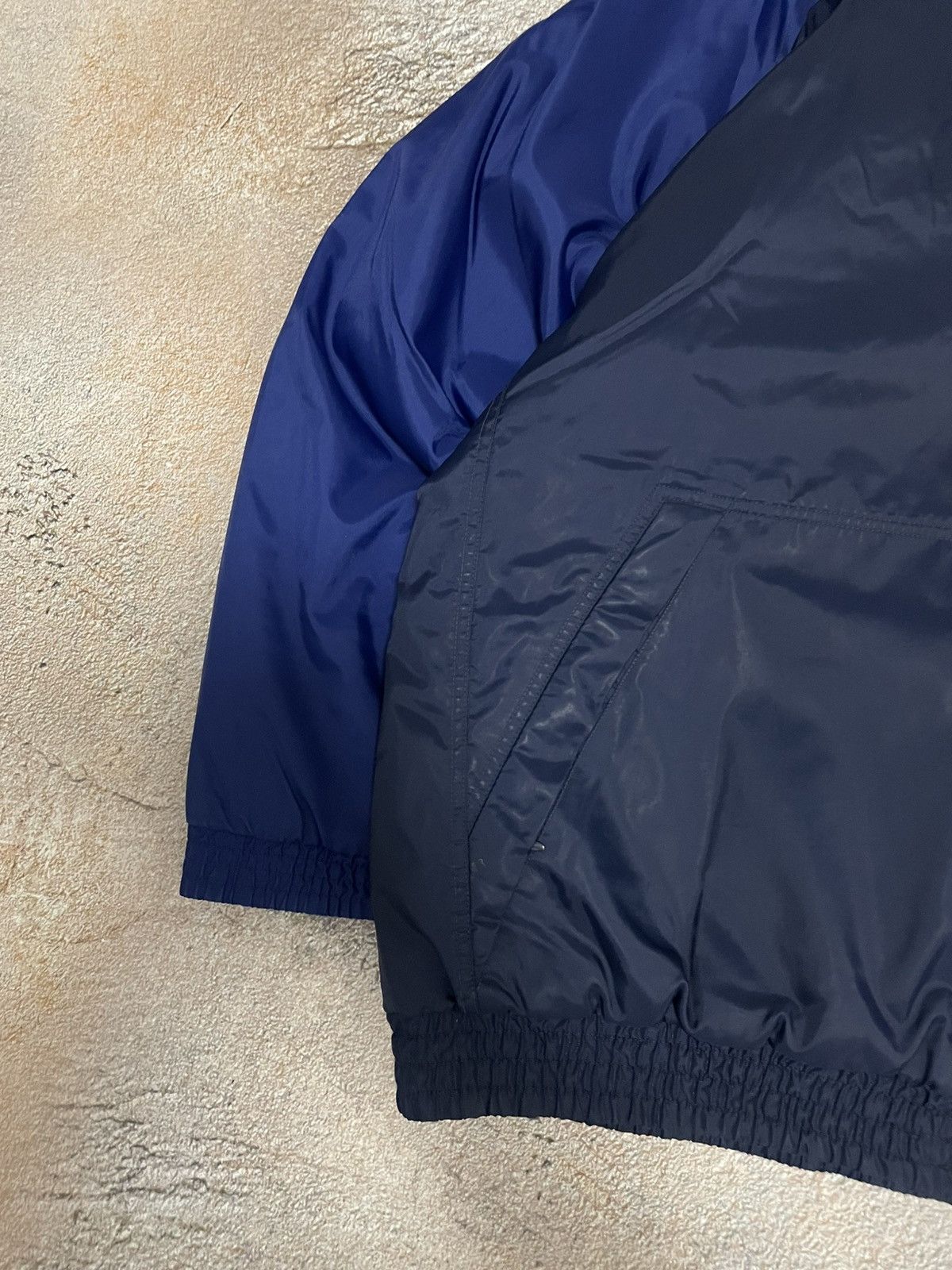Nike Vintage Nike Big Logo Nylon Insulated Baggy Bomber Jacket Size US L / EU 52-54 / 3 - 6 Thumbnail
