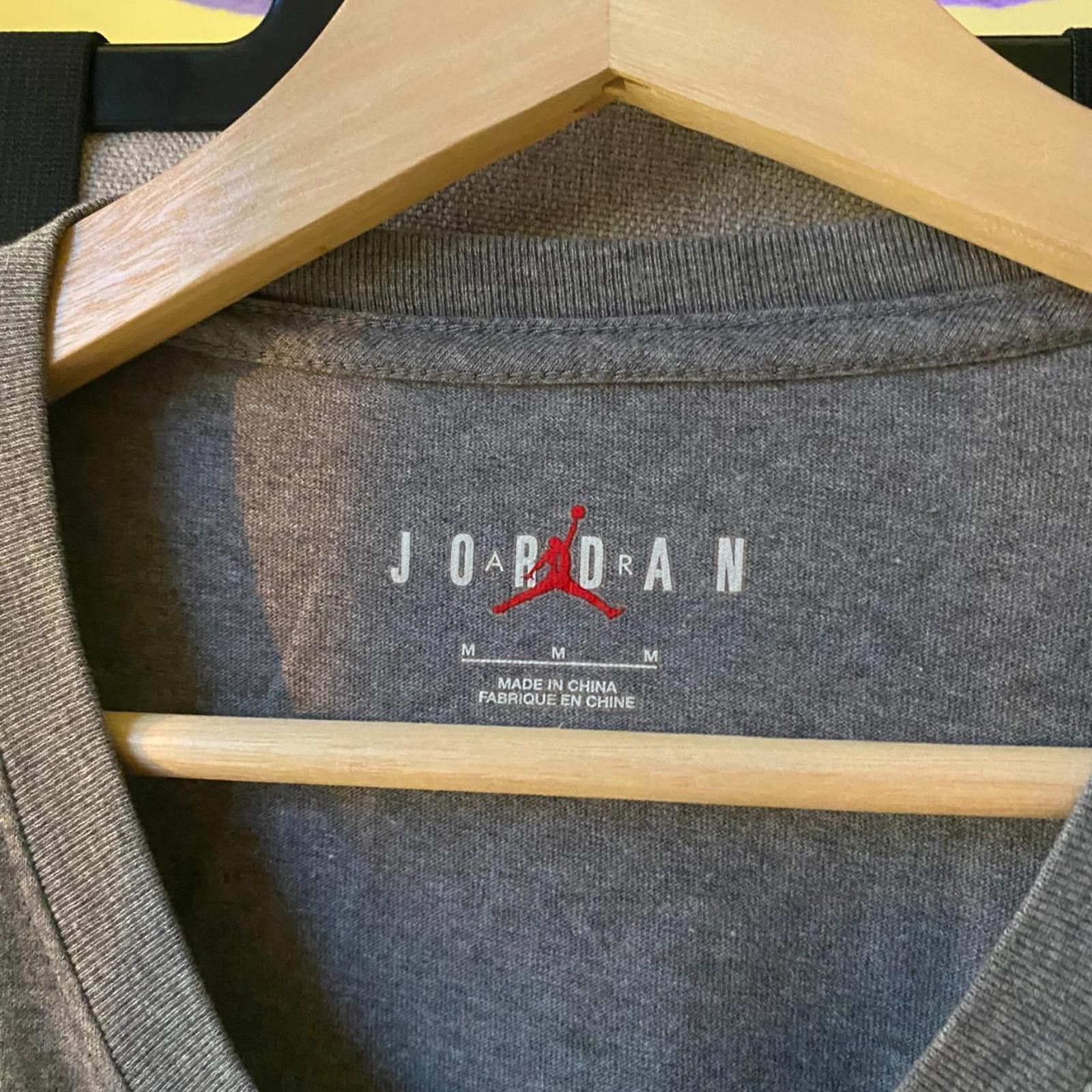 Nike Nike Air Jordan Grey Embroidered T-Shirt Size US M / EU 48-50 / 2 - 3 Thumbnail