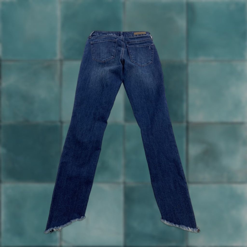 Vintage Articles Of Society Skinny Blue Jeans Woman 24 Regular Fringe User: Articles Of Society Skinny Blue Jeans Woman 24 Regular Fringe Size 42" / US 20 - 1 Thumbnail