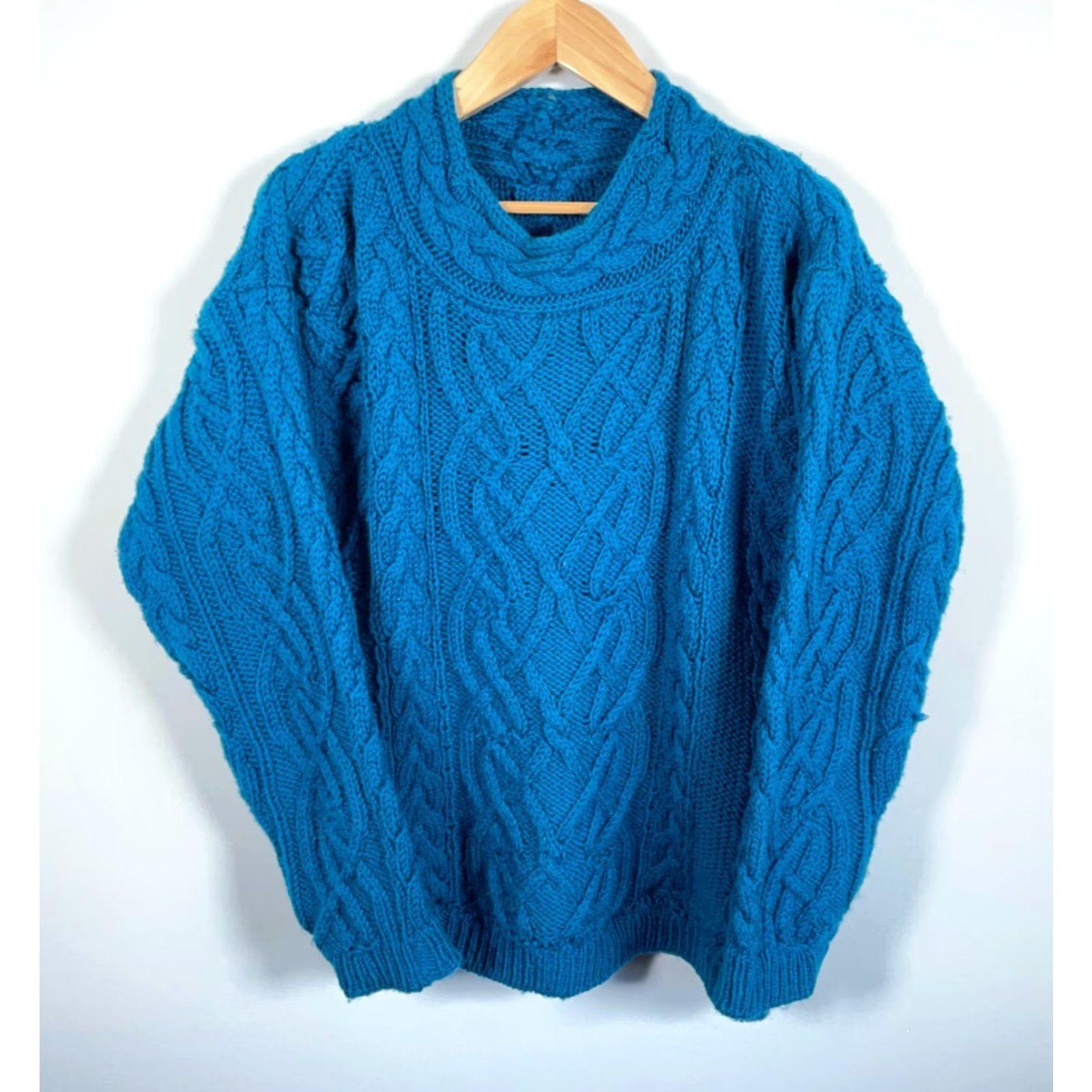 Vintage Handknit Wool Cable Knit Sweater Women's 2XL Blue Heavyweight Crewneck Size XXL / US 16-18 / IT 52-54 - 2 Thumbnail