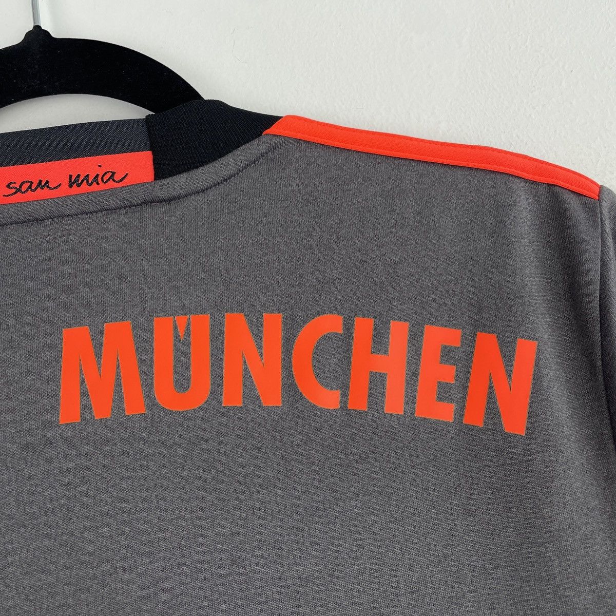 Adidas Bayern Munich Away Adidas Jersey Shirt Men 2016/2017 Size US S / EU 44-46 / 1 - 8 Thumbnail