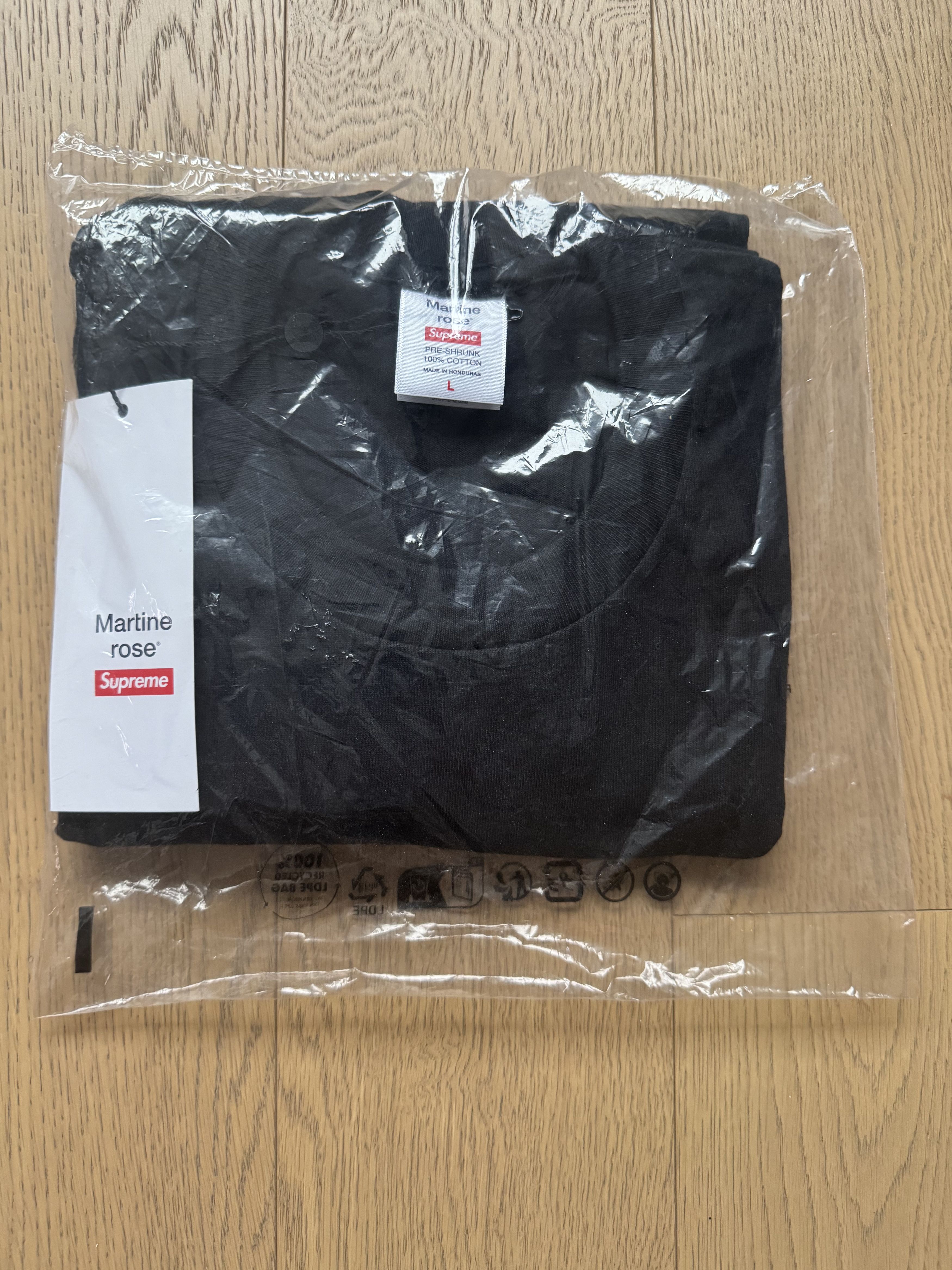 Martine Rose × Supreme Logo Tee Size US L / EU 52-54 / 3 - 2 Thumbnail