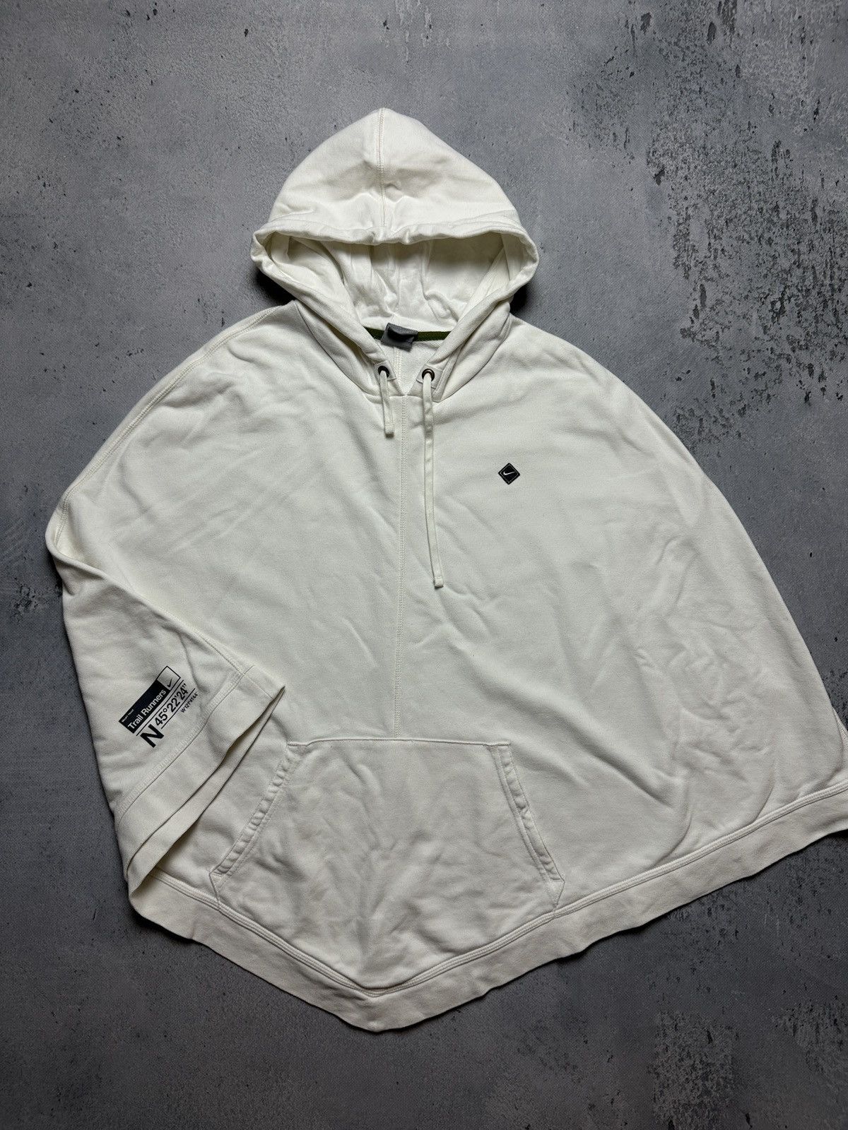 Nike Vintage Hoodie Poncho Nike Trail Runners Swoosh y2k USA 00s Size US L / EU 52-54 / 3 - 9 Thumbnail