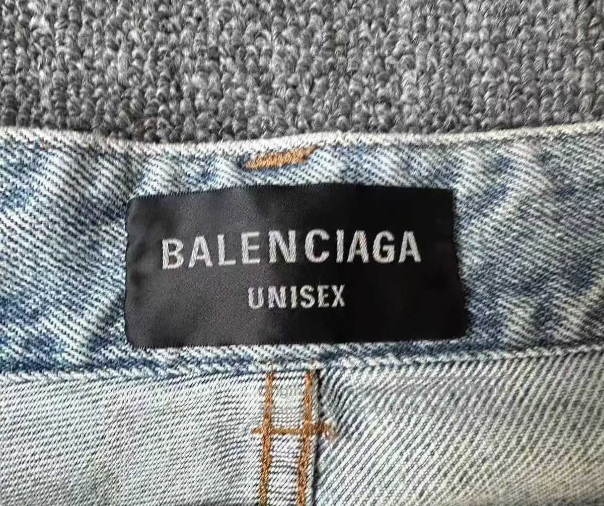 Balenciaga Balenciaga FW22 High-Waist Baggy Jeans. Size US 38 / EU 54 - 4 Thumbnail