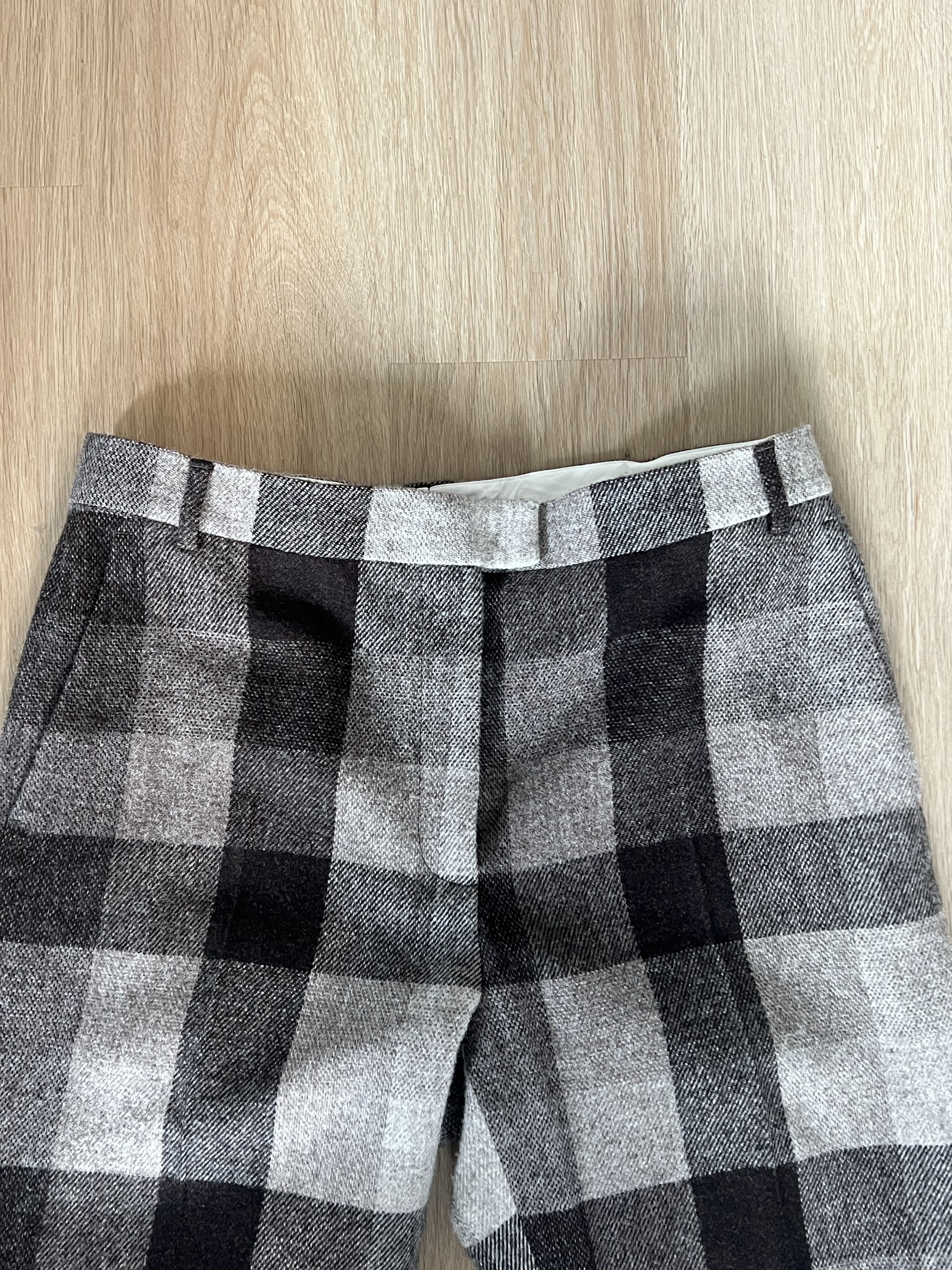 Acne Studios Acne Studios Wool Plaid Wide-Legged Trousers Sz 42 Size 28" / US 6 / IT 42 - 4 Thumbnail