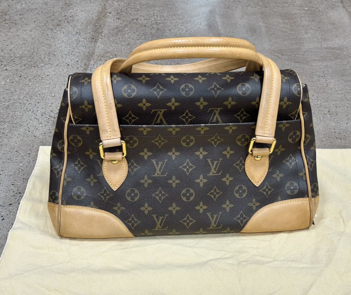 Louis Vuitton Louis Vuitton LV Beverly Bag/Hobo Bag Size ONE SIZE - 2 Thumbnail