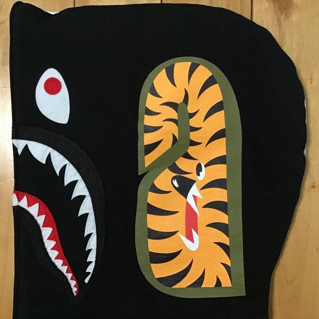 Bape × Wiz Khalifa Wiz Khalifa × BAPE camo NYC Shark full zip hoodie APE Size US M / EU 48-50 / 2 - 7 Thumbnail