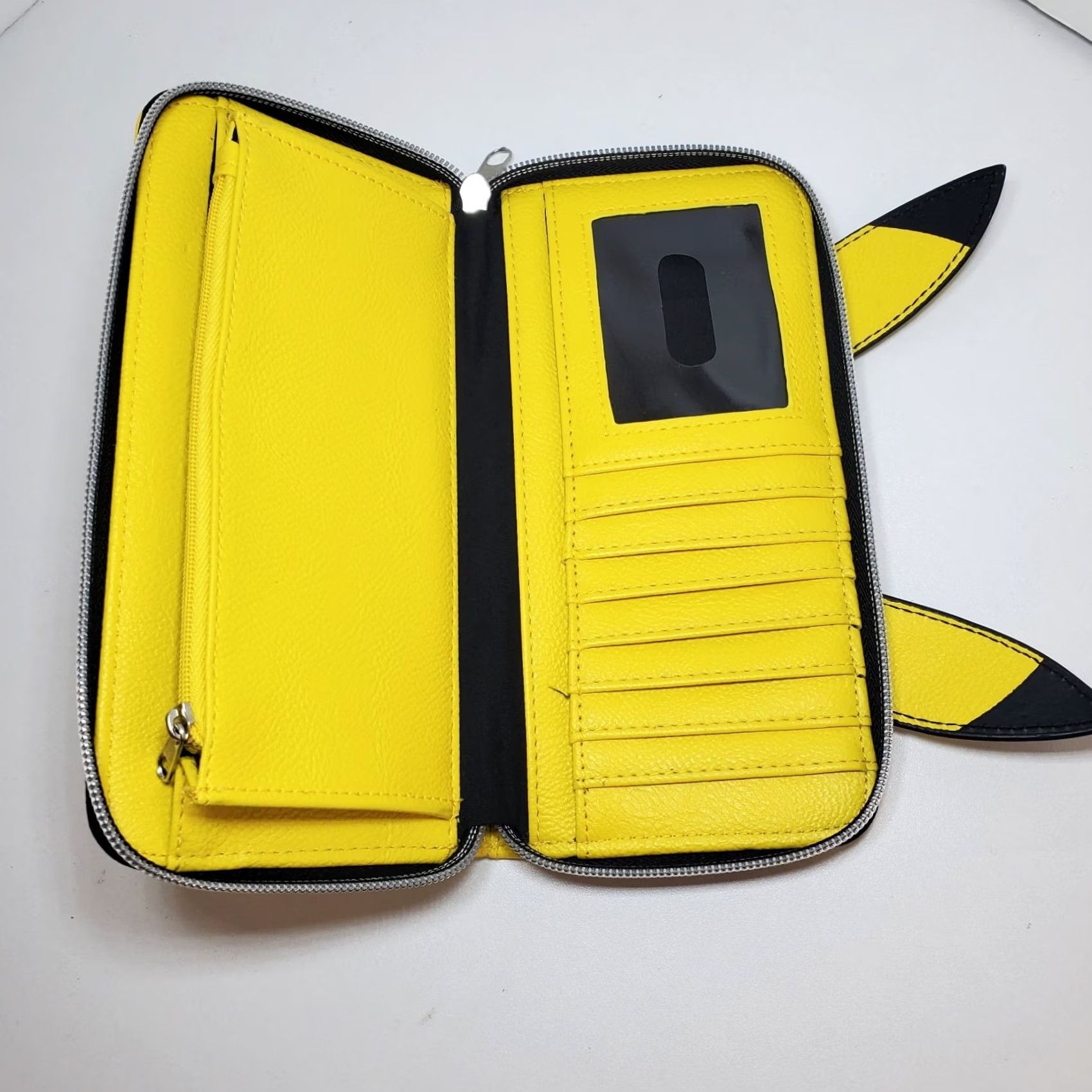 Vintage Loungefly Pokemon Pikachu Wallet Zip-Around Unisex Yellow Faux Leather 90s Anime Cartoon Geek Credit Card Size ONE SIZE - 6 Thumbnail