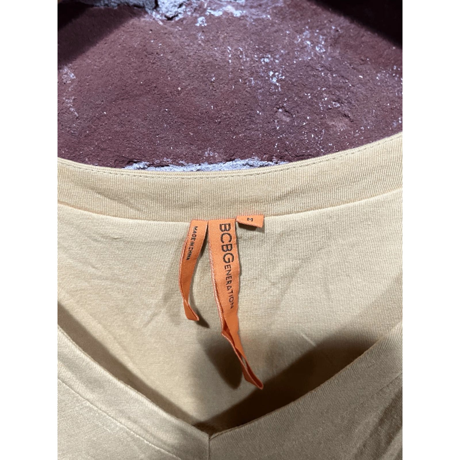 Bcbgmaxazria VINTAGE BCBGMAXAZRIA Womens Yellow Short Sleeve Shirt Size Medium Size M / US 6-8 / IT 42-44 - 3 Thumbnail