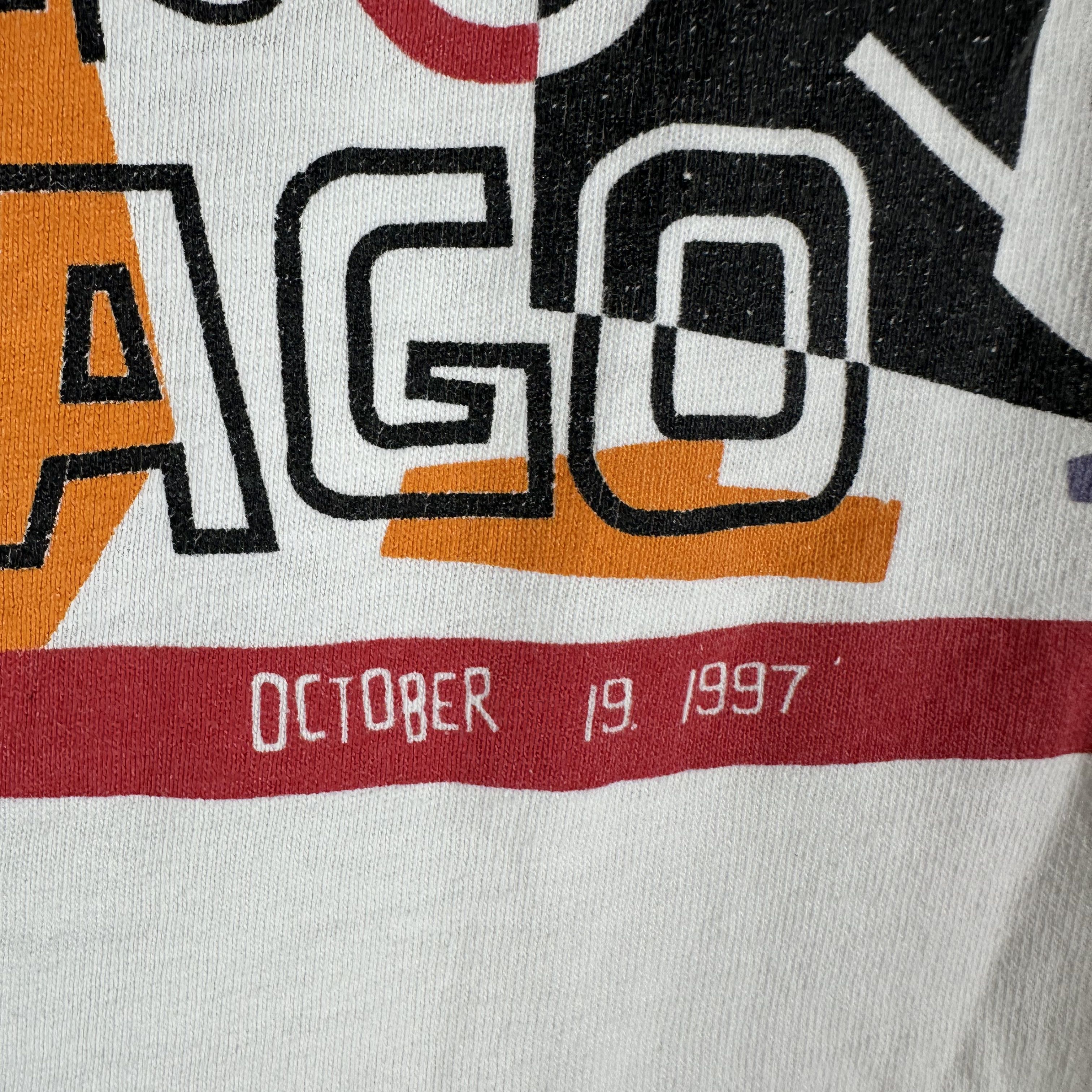 Vintage 1997 The Lasalle Banks Marathon New Balance Chicago Art Tee Size US XL / EU 56 / 4 - 3 Thumbnail