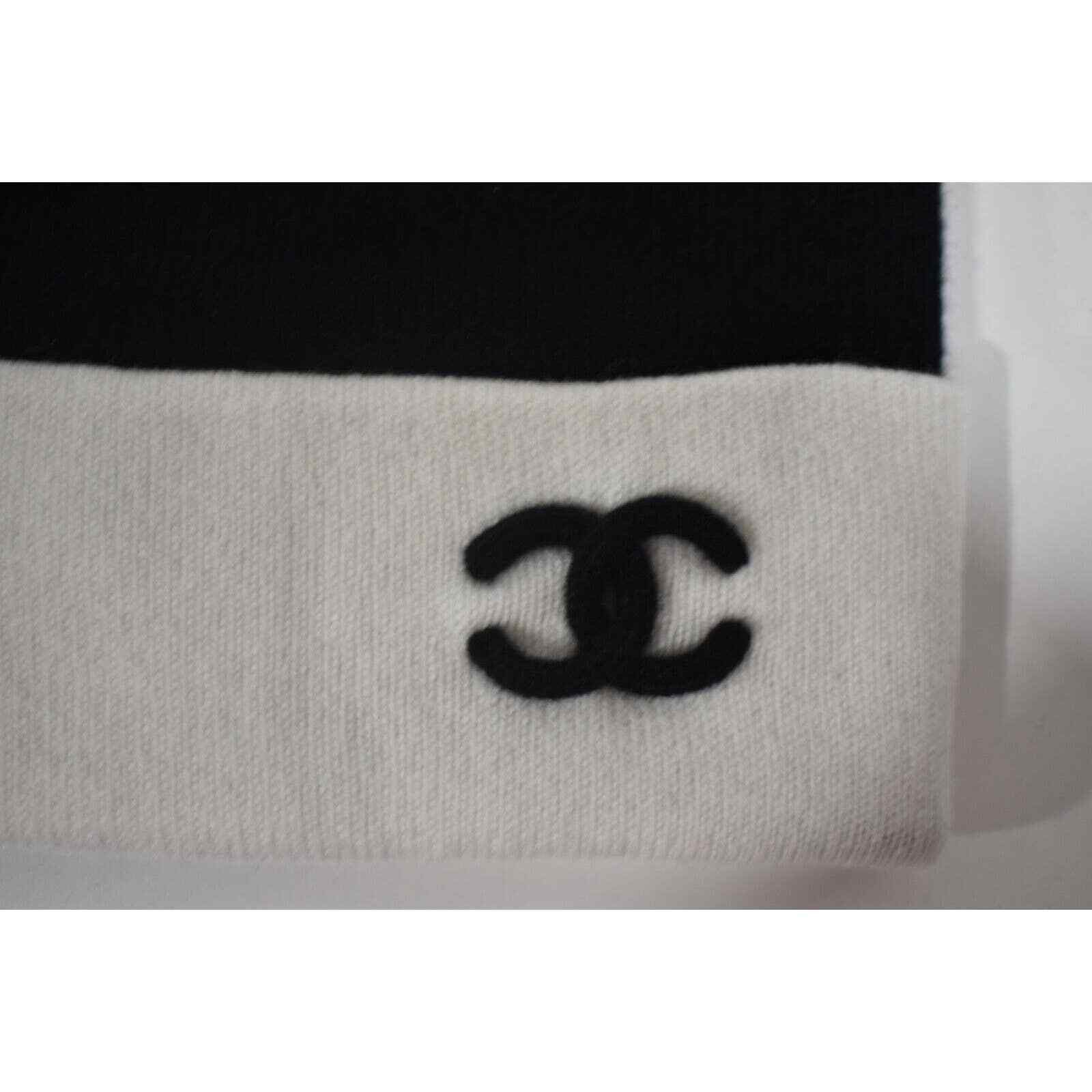 Chanel Chanel 22A Cashmere Foldover Beanie Winter Hat Cap Cloche Size ONE SIZE - 5 Thumbnail