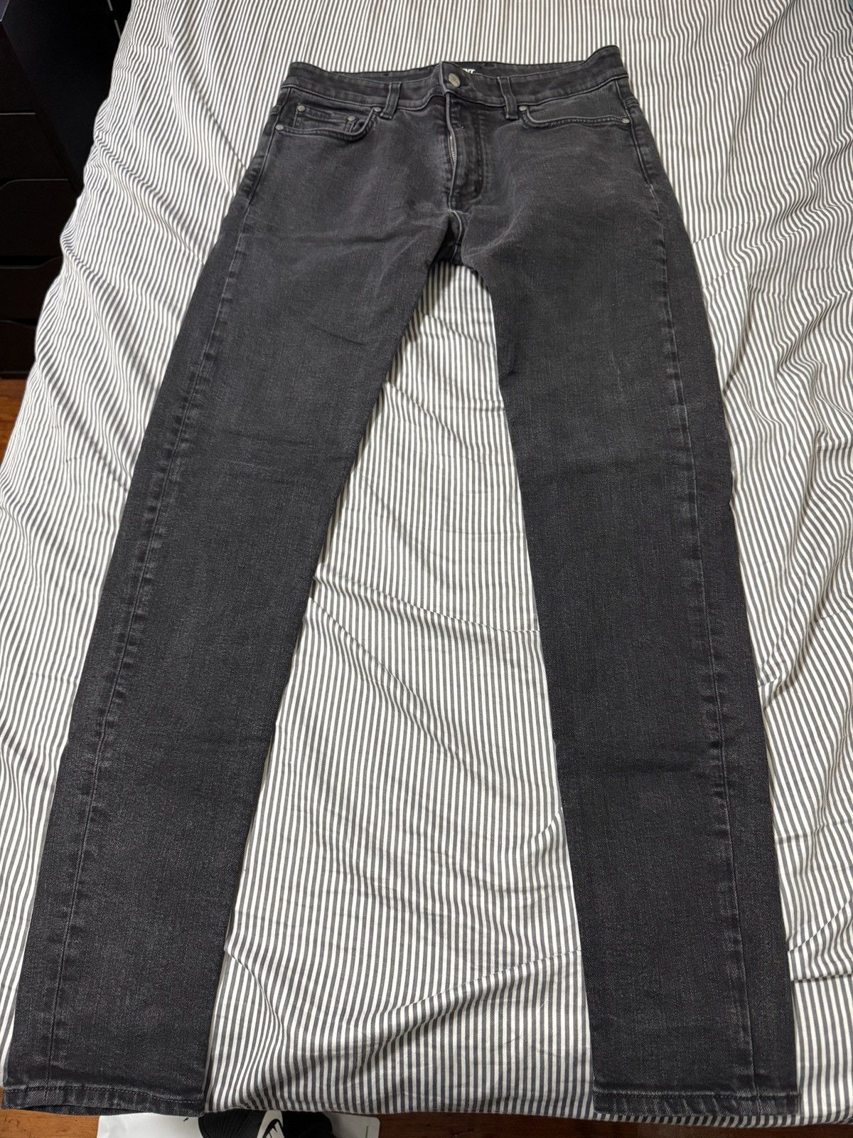 Represent Clo. Represent Essential Denim Black size 33 Size US 33 - 1 Thumbnail