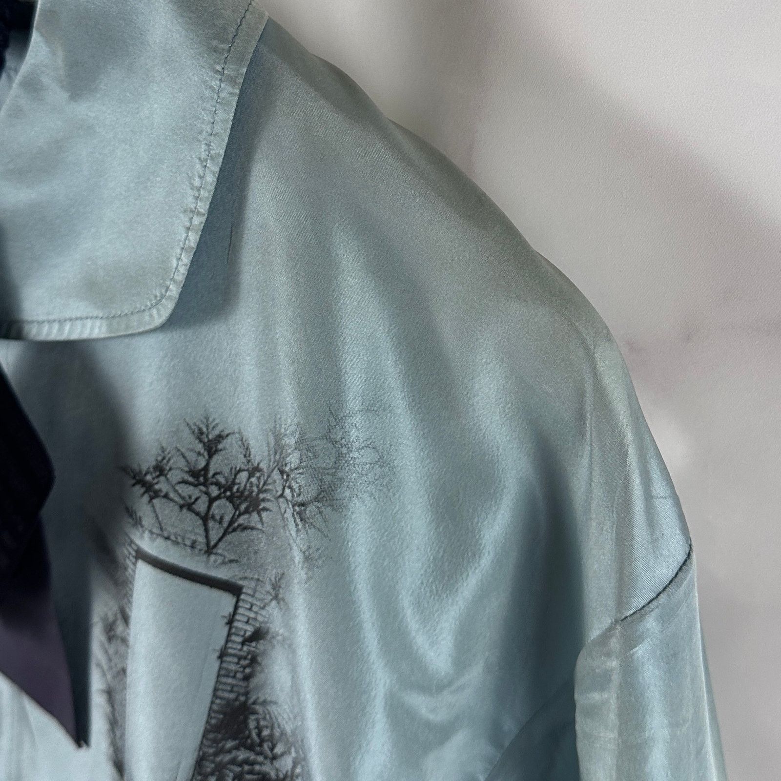 Prada A/W22 Blue Silk Printed Button-Up Size US M / EU 48-50 / 2 - 10 Thumbnail