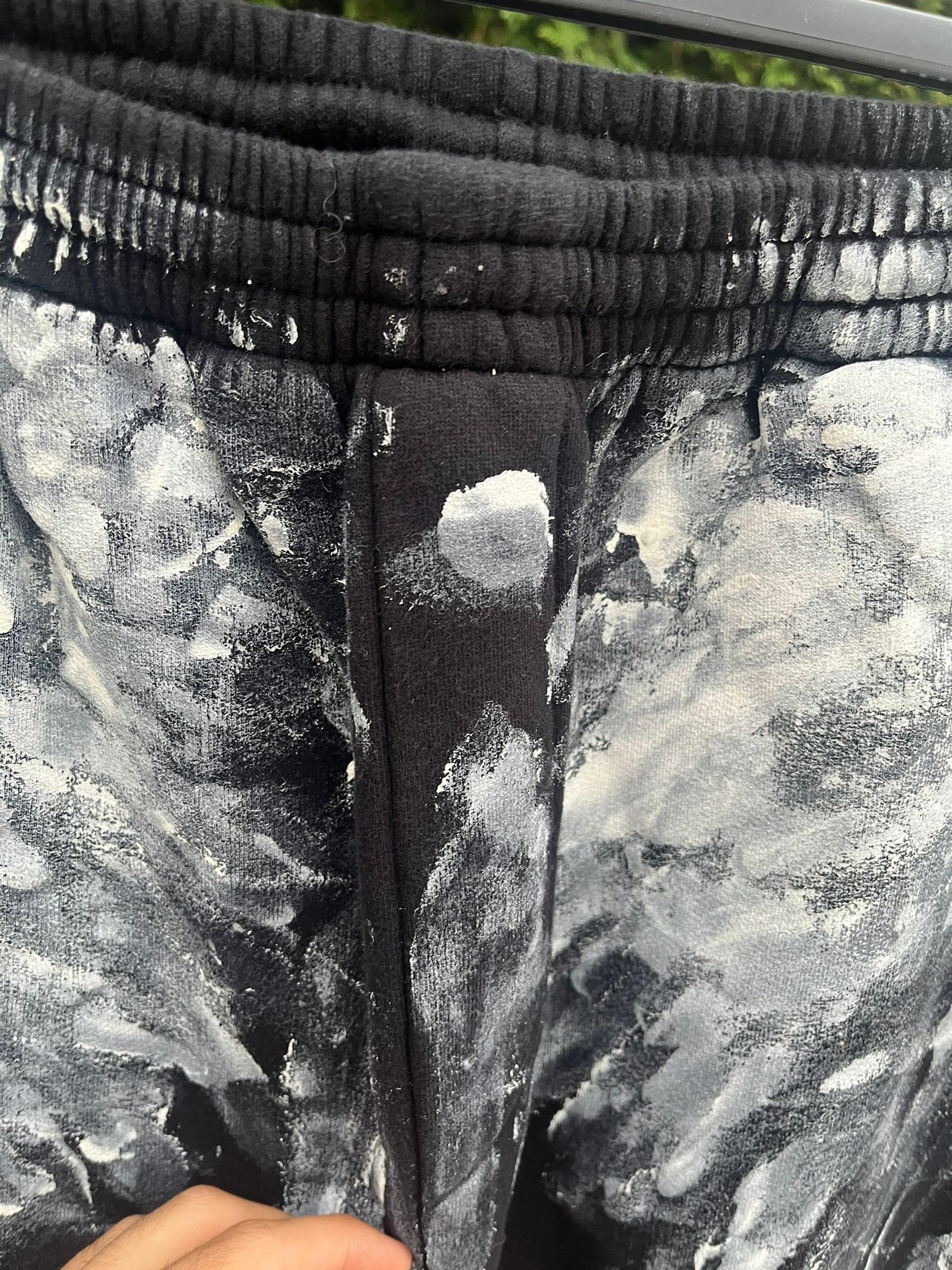 Balenciaga Paint Splatter Sweatpants in Black & White Size US 34 / EU 50 - 13 Thumbnail