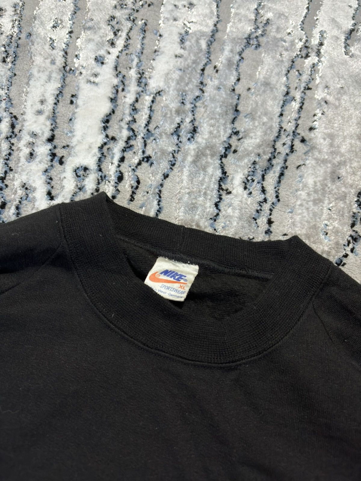 Nike × Vintage Vintage Crewneck Nike Sweatshirt 80s 90s Skateboard Boxy Size US XL / EU 56 / 4 - 3 Thumbnail