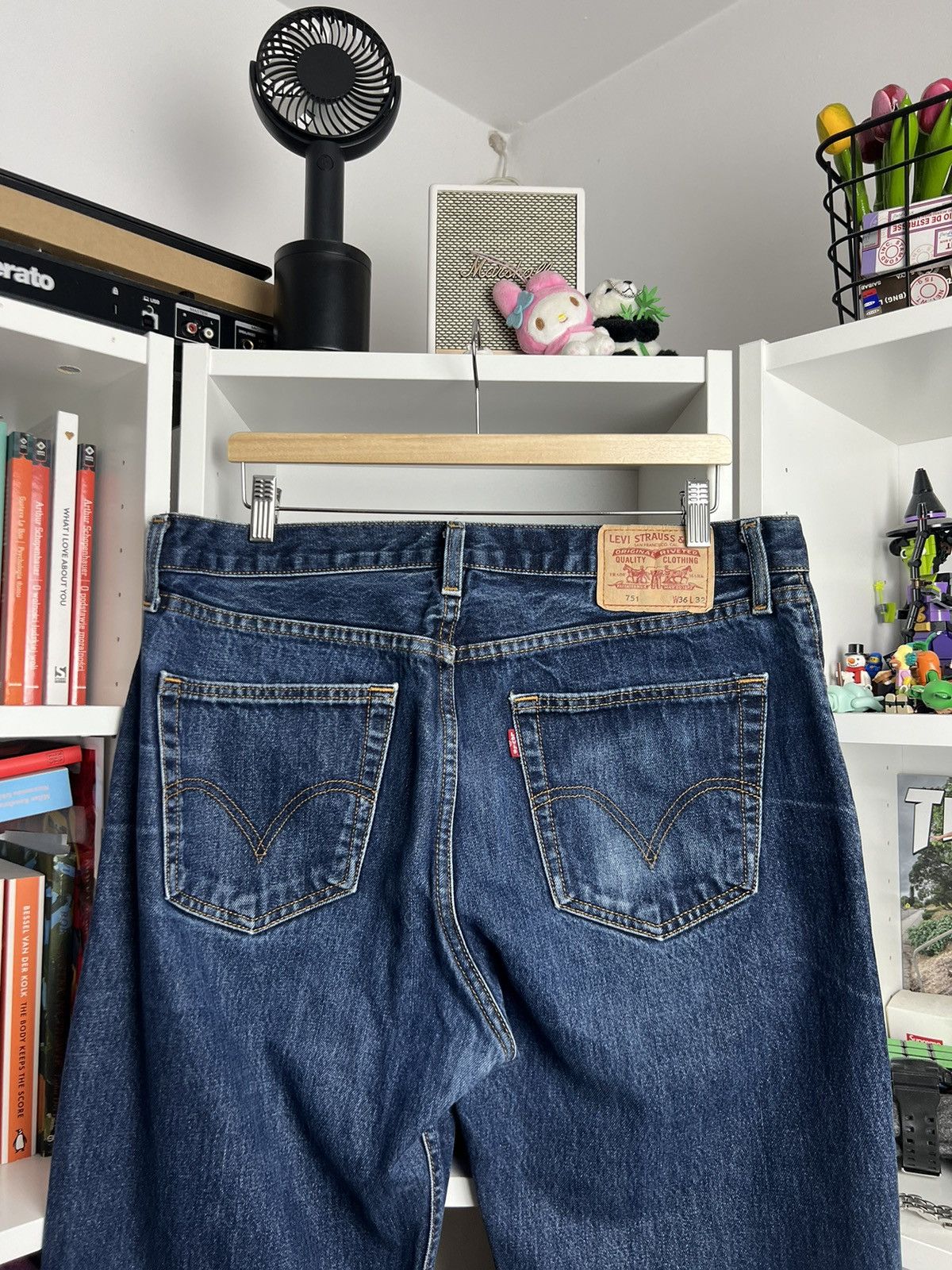 Levi's × Vintage Vintage Levi’s 751 denim jeans pants 36x32 casual skate y2k Size US 36 / EU 52 - 3 Thumbnail