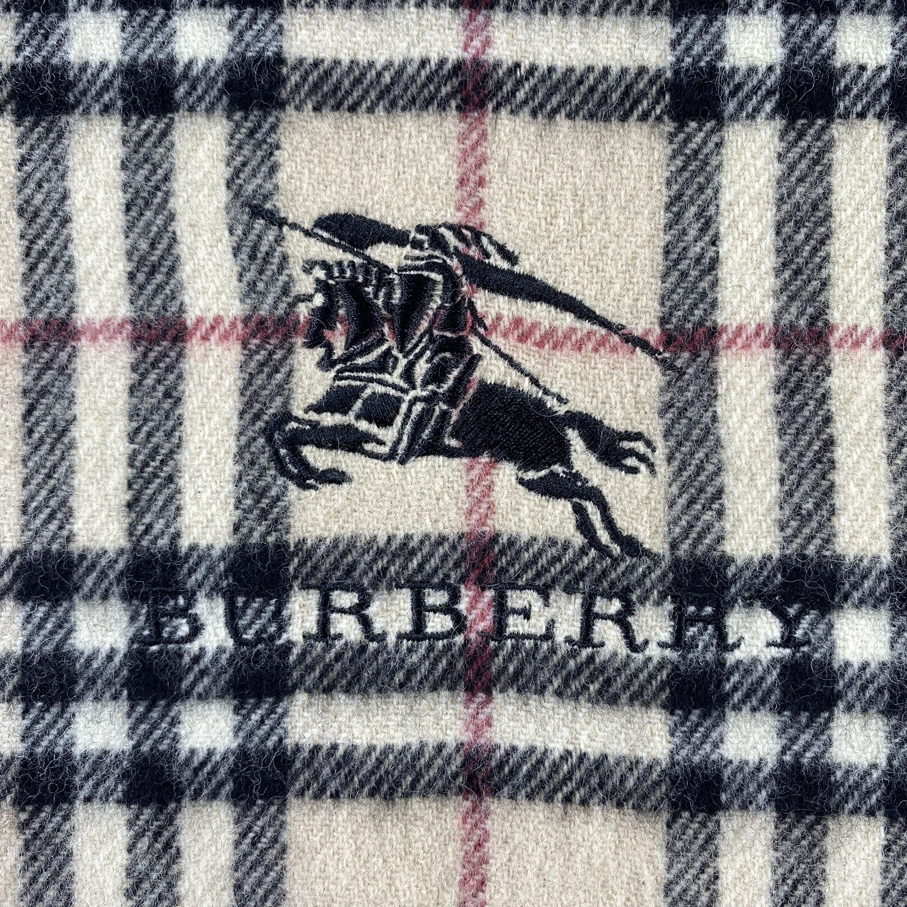 Burberry Burberry Scarf Neck Wrap Big Size Muffler Size ONE SIZE - 2 Thumbnail