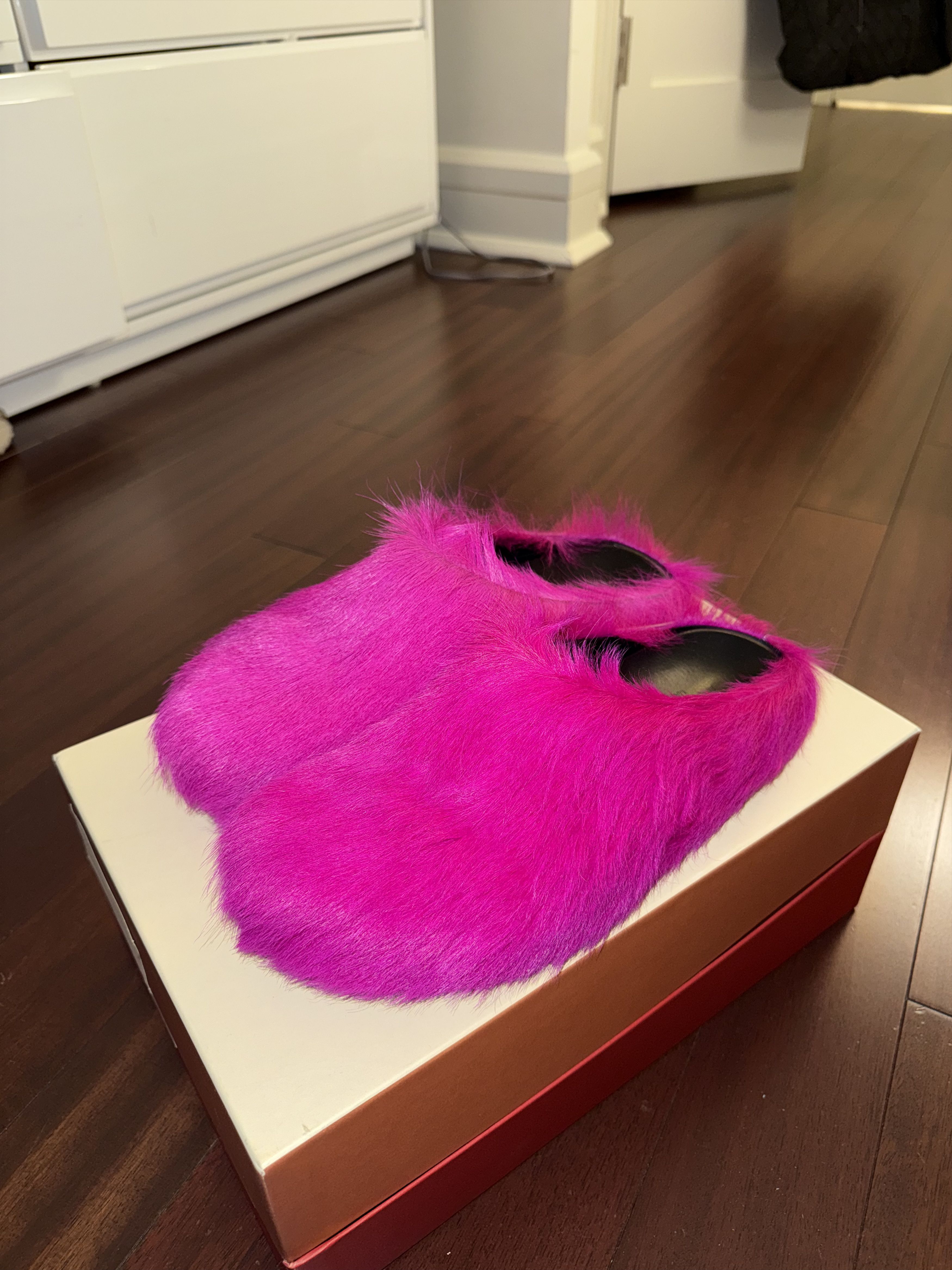 Marni Marni Fussbett Pony Hair Mules - Pink Size US 8 / EU 41 - 1 Thumbnail