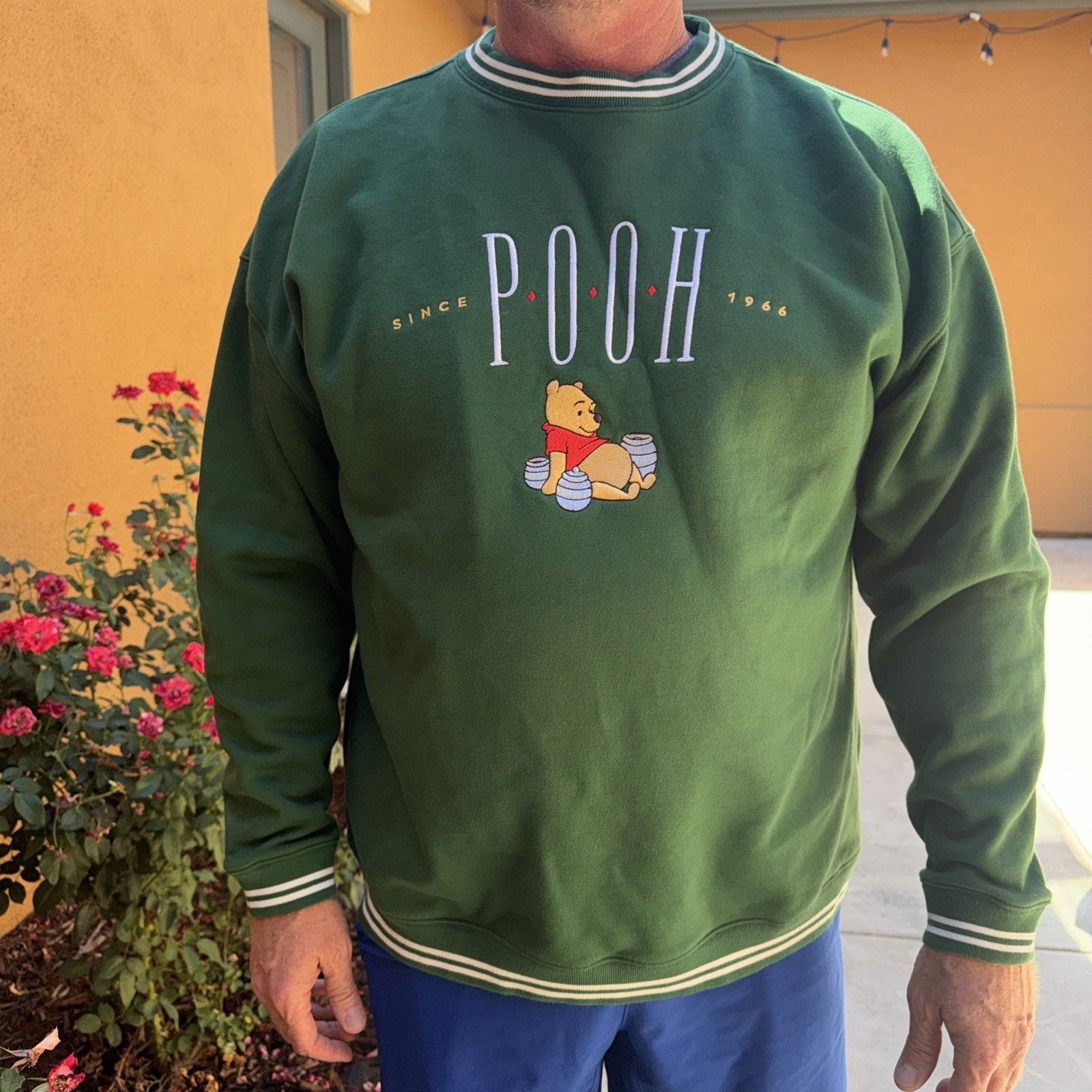 Disney Embroidered Oversized 2X Disney Winnie The Poo Sweatshirt Size US XXL / EU 58 / 5 - 7 Thumbnail