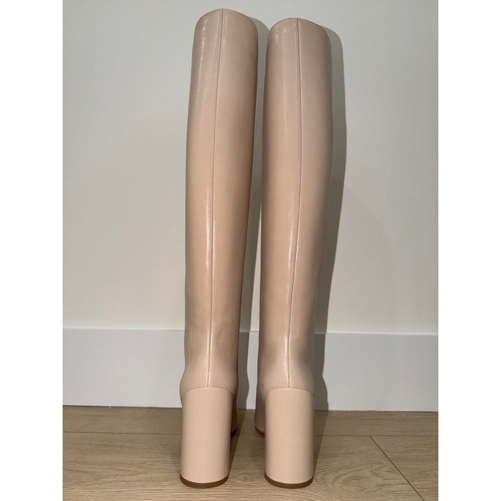 Christian Louboutin Christian Louboutin Janitta 85 Pearl Leather Knee Boot 38 Size US 8 / IT 38 - 22 Thumbnail