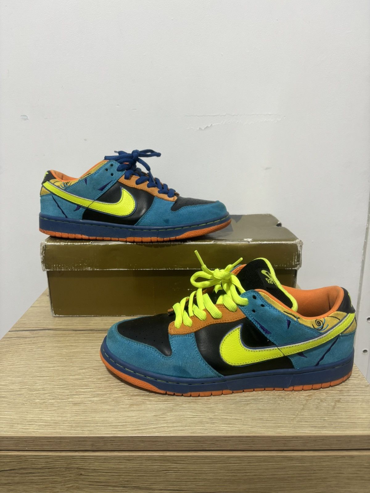 Nike SB Dunk sb skate or die 2008 Size US 9 / EU 42 - 1 Thumbnail