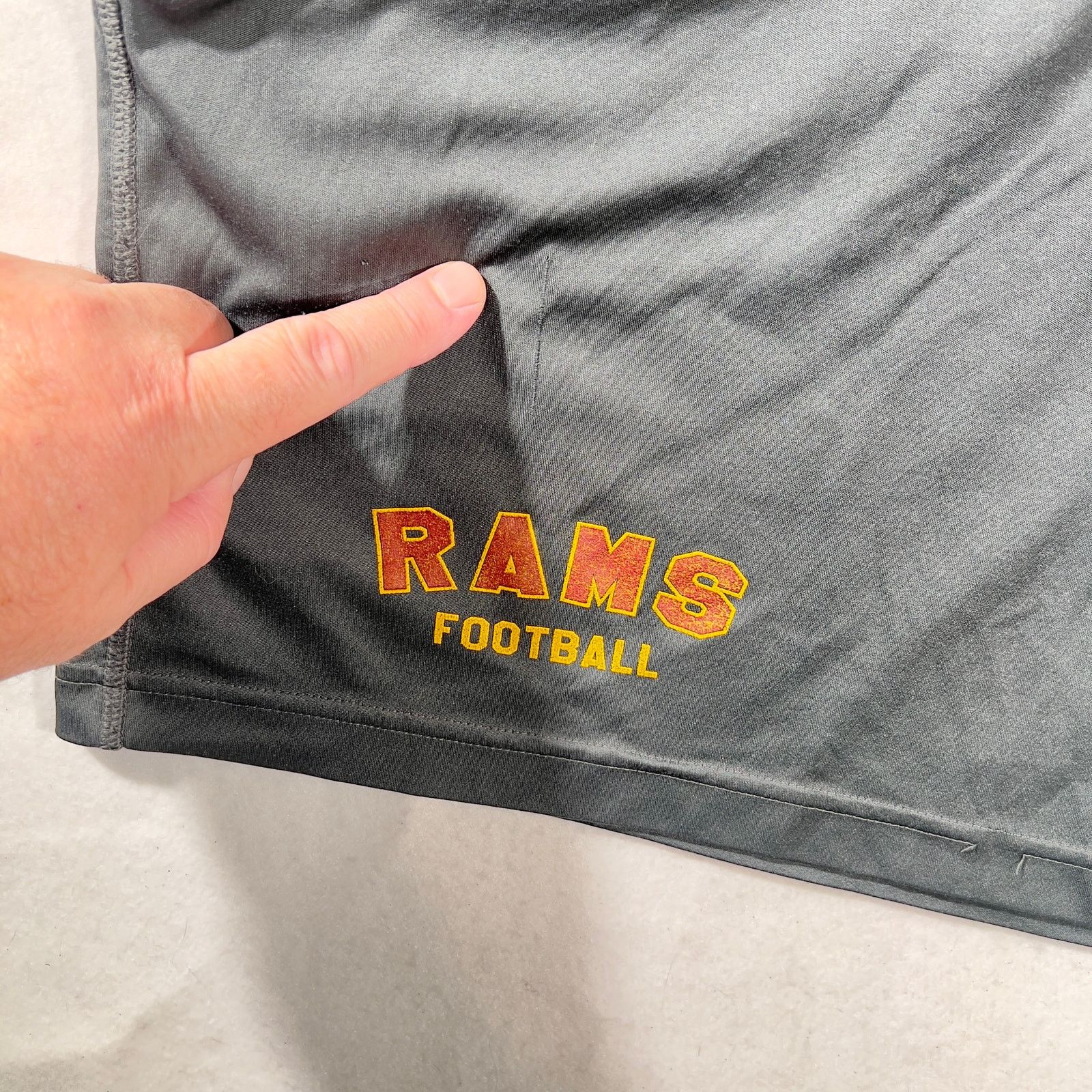 Nike Nike Dri-Fit Rams Football Shorts Men's W42" (Unstretched) Size US 42 / EU 58 - 4 Thumbnail