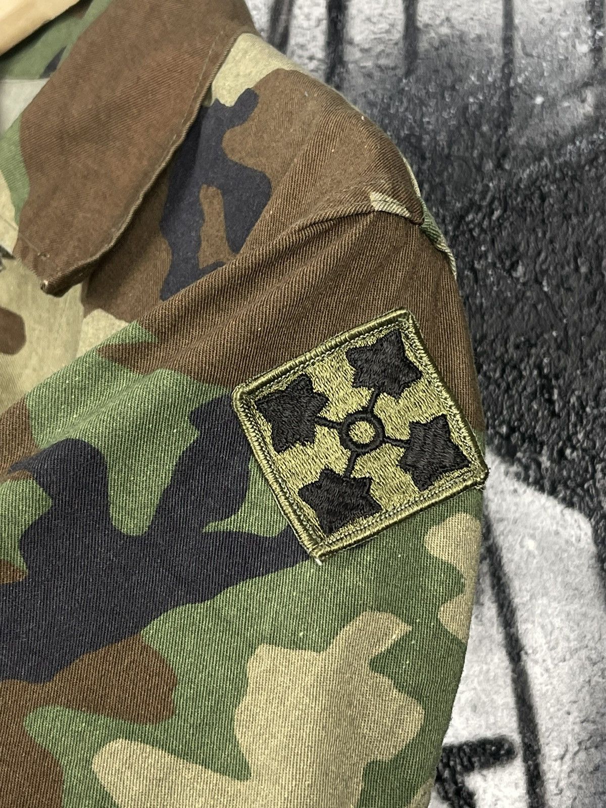 Vintage Army Coat Combat Woodland Camouflage Pattern Men’s Size S Size US S / EU 44-46 / 1 - 9 Thumbnail